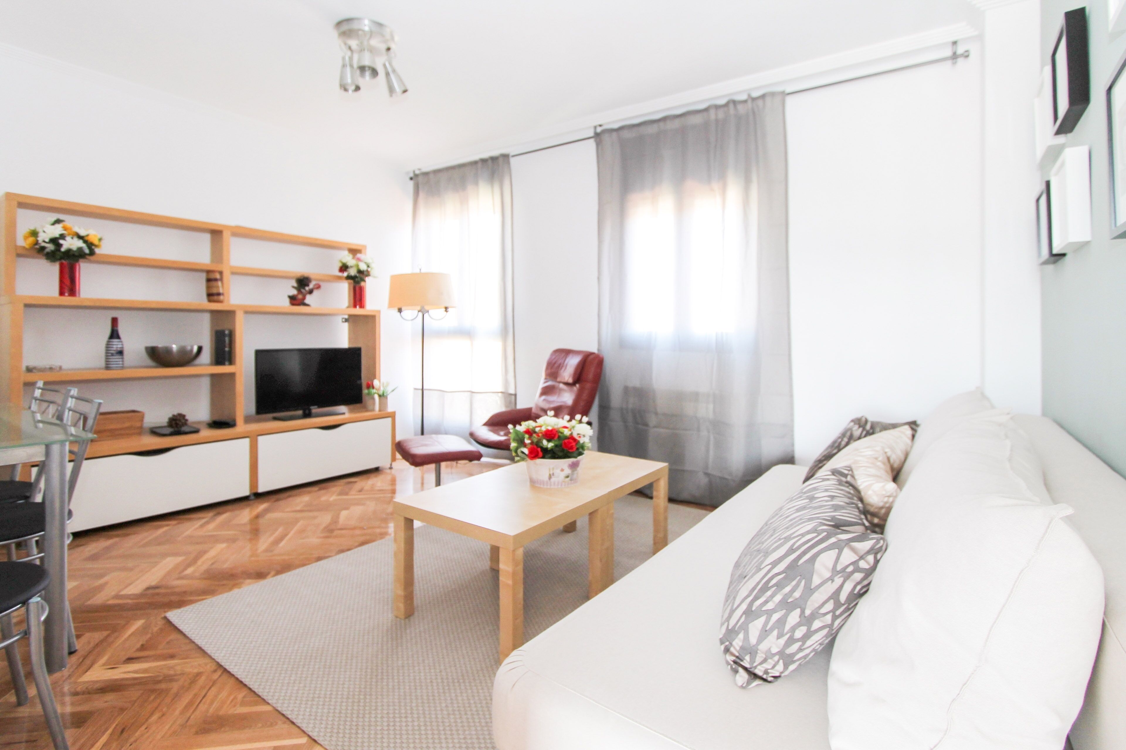Vistalegre - Cinco Rosas One Bedroom Apartament with Parking