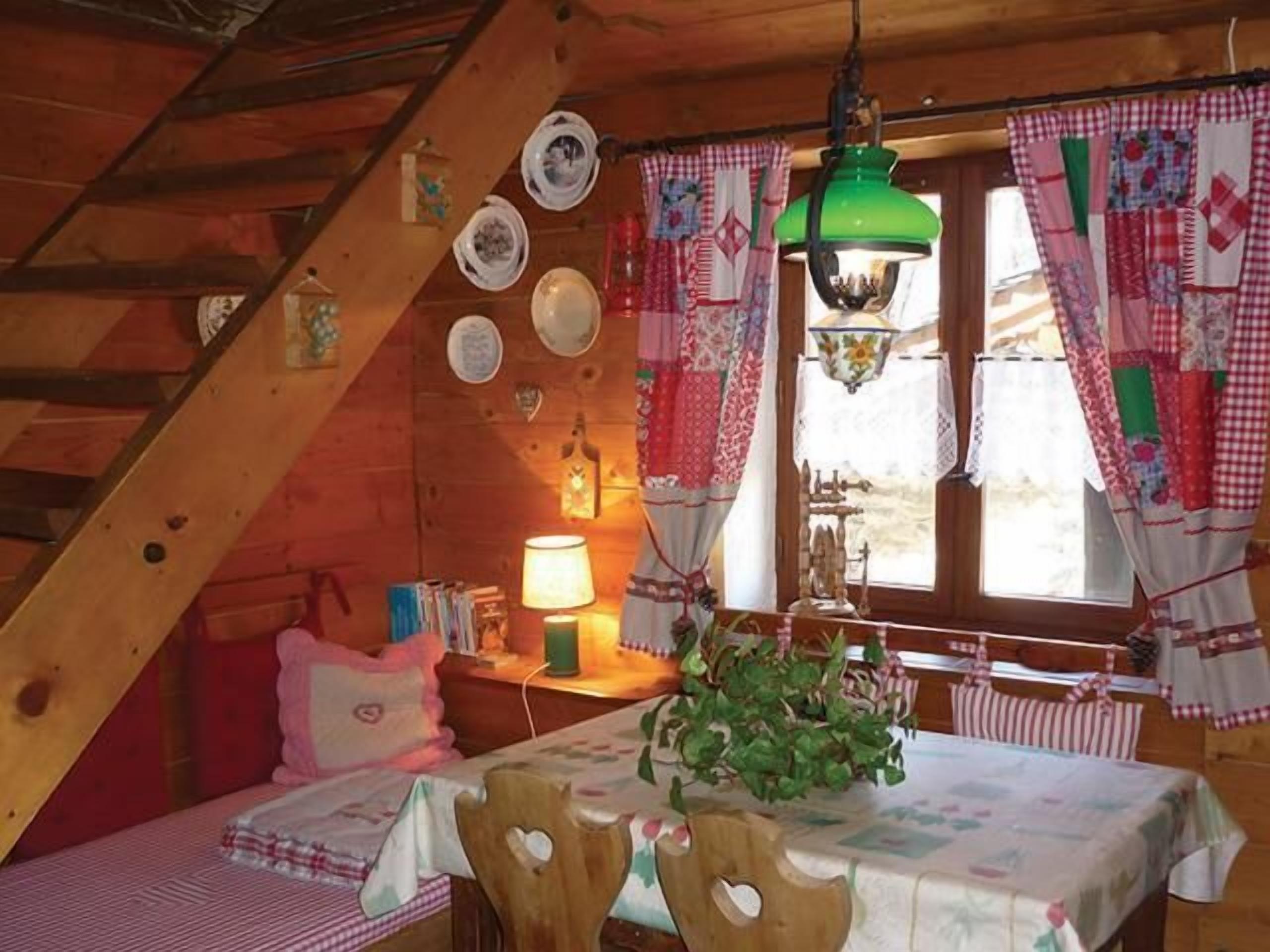 Ground floor, tv, 40m², Albiez Montrond