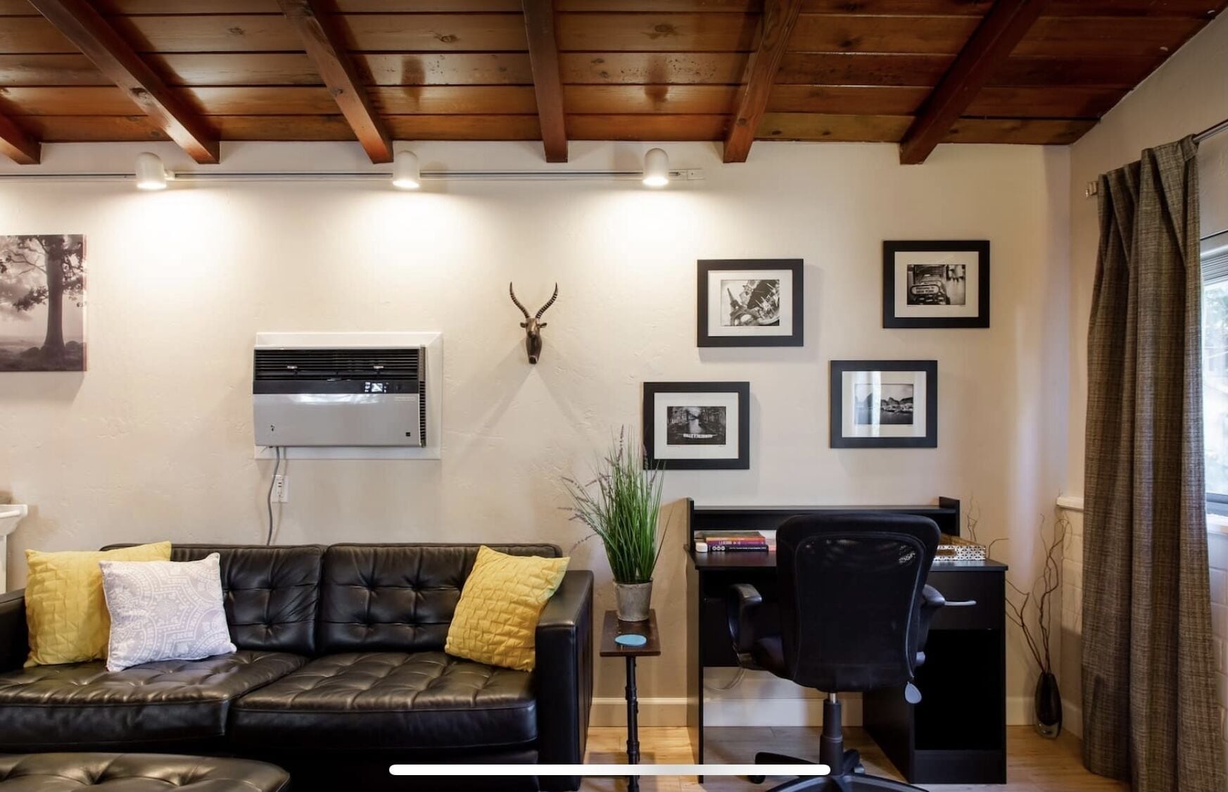 Cozy & Private Casita with Gated Parking and Vaulted Ceilings