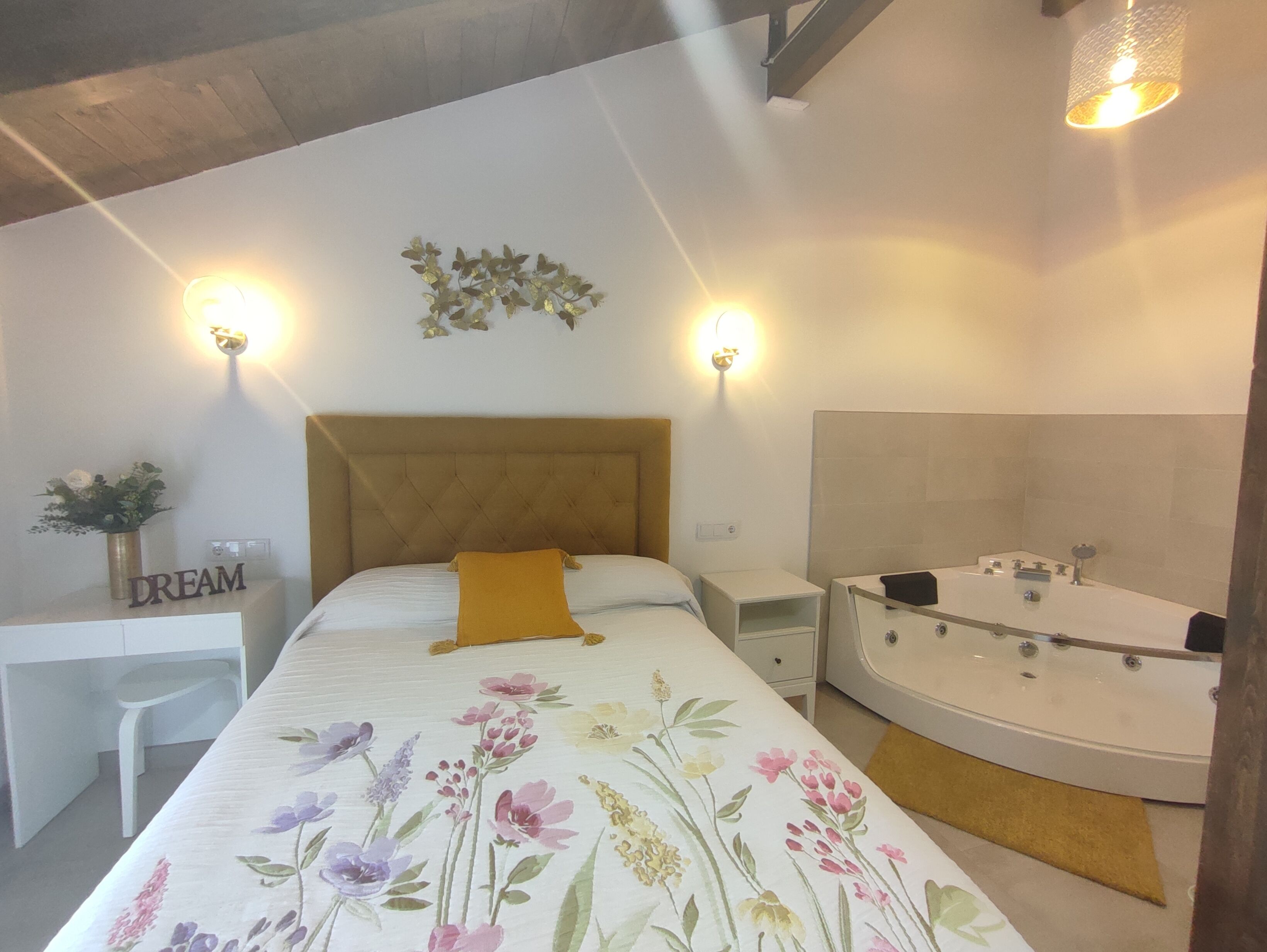 APARTAMENTO 2 PERSONAS CON JACUZZI EN PEÑAFIEL