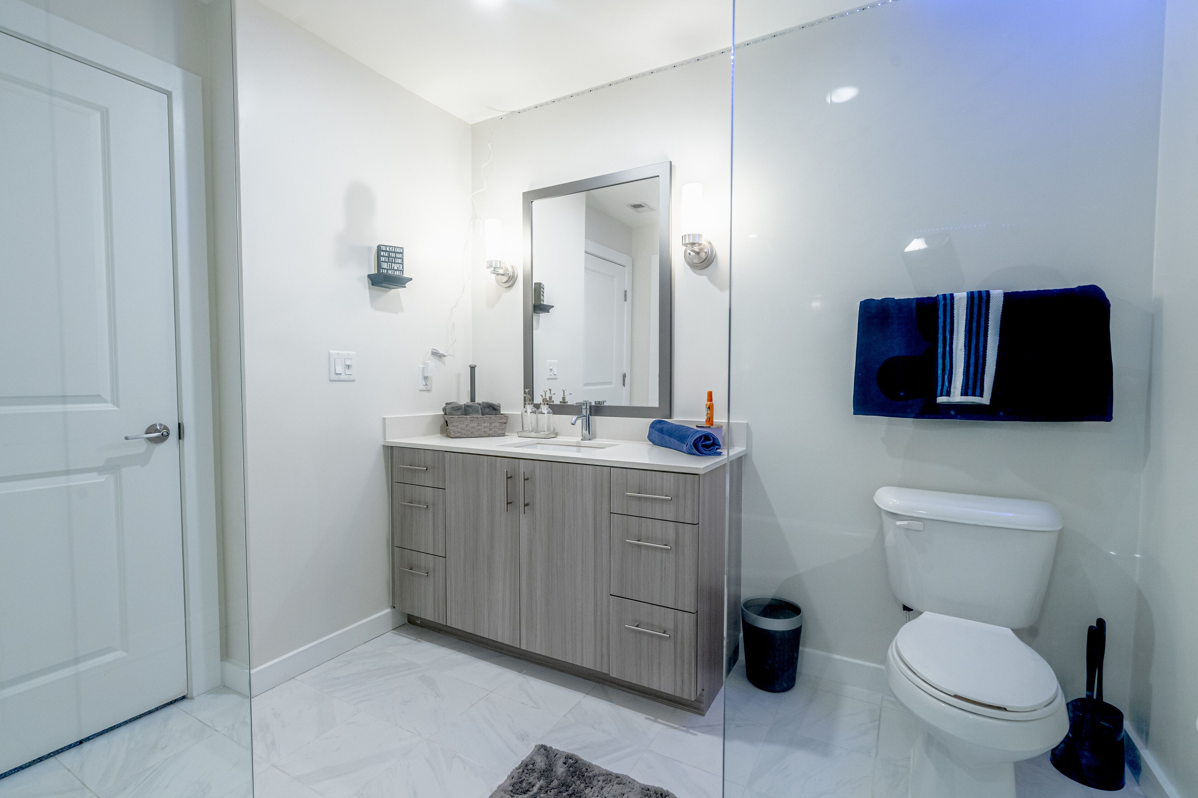 luxurious high tech downtown atlanta condo