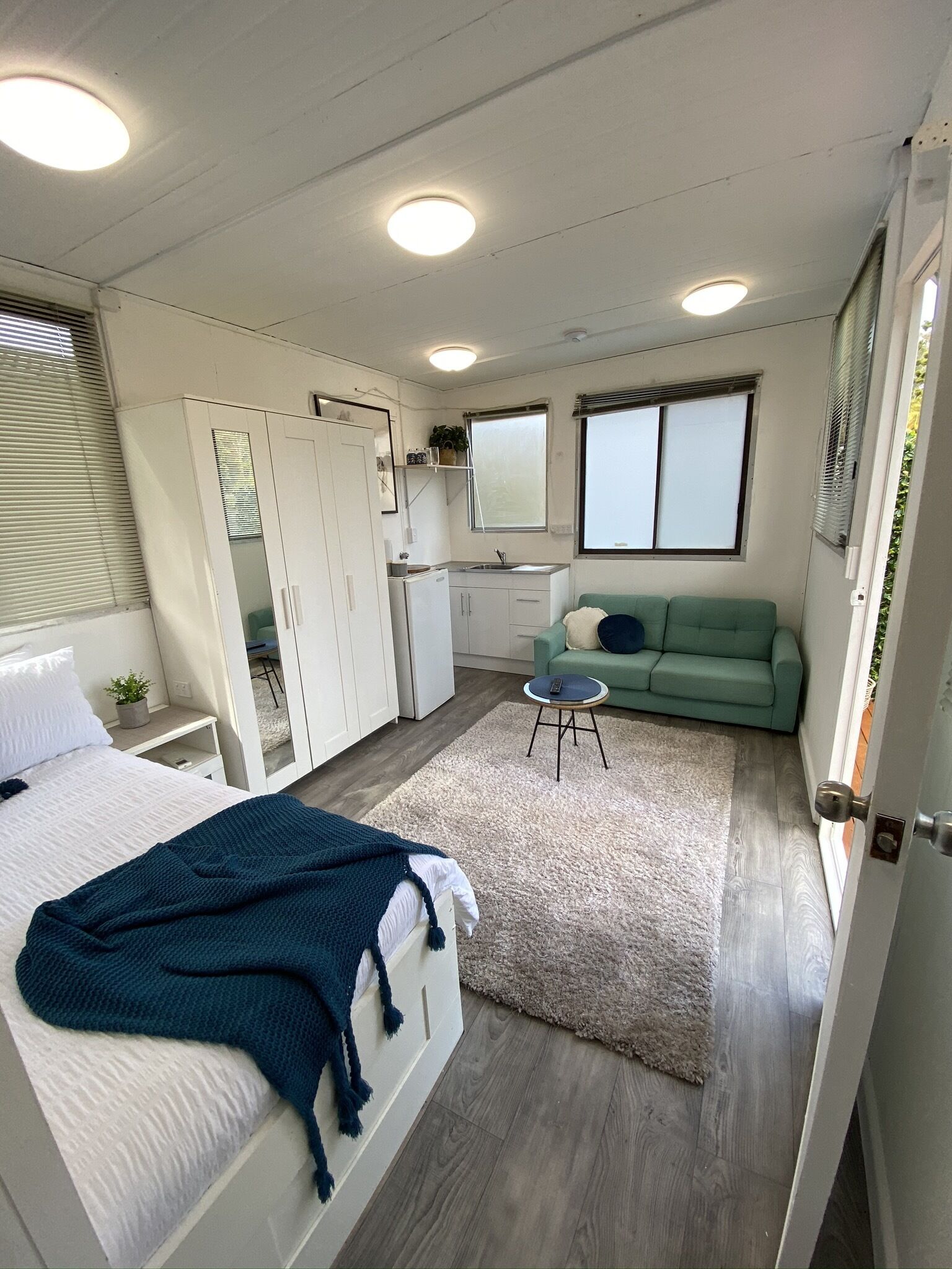 Self contained private garden studio