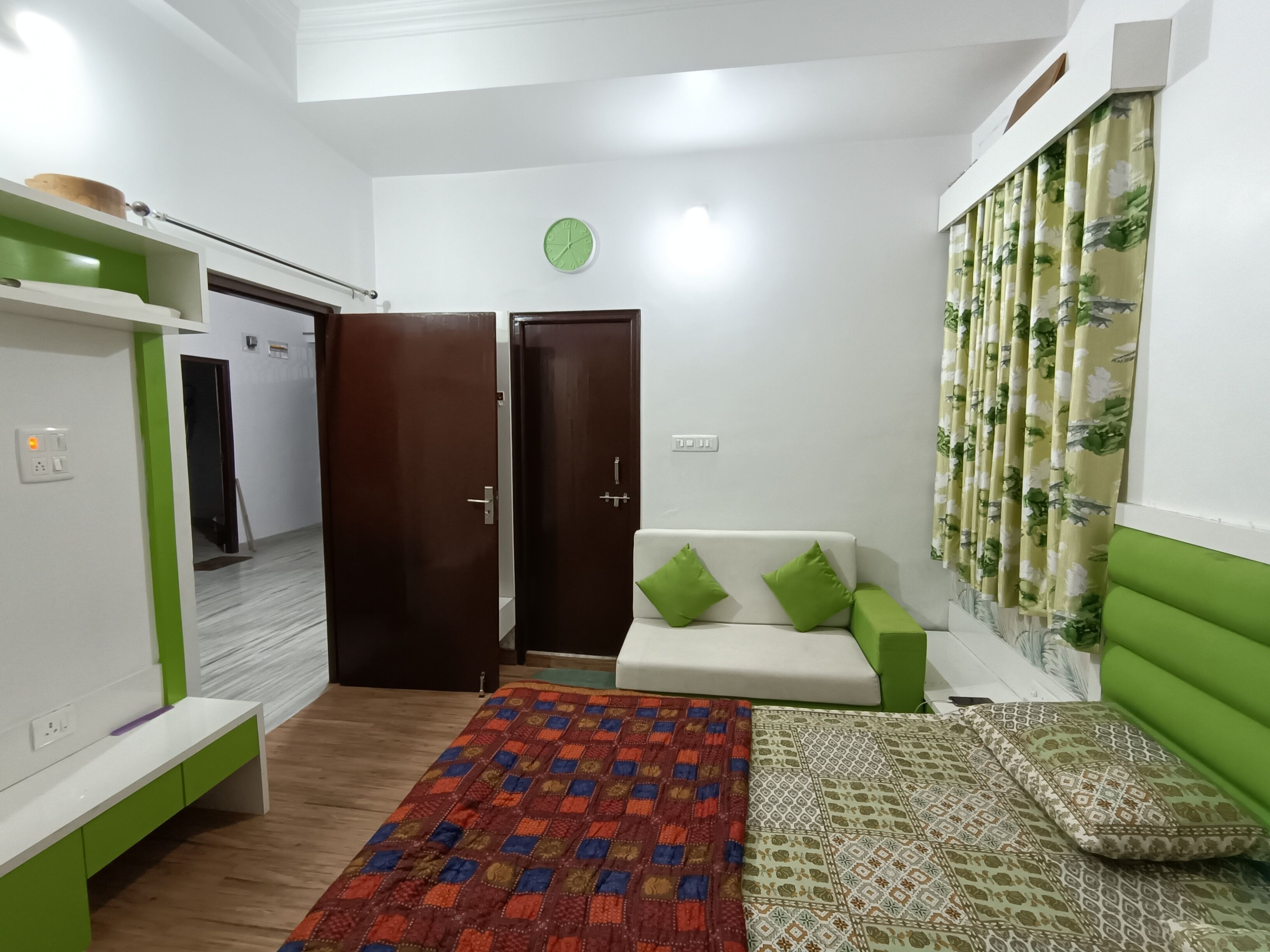 3 Bedroom Condo near Fatehsagar Lake