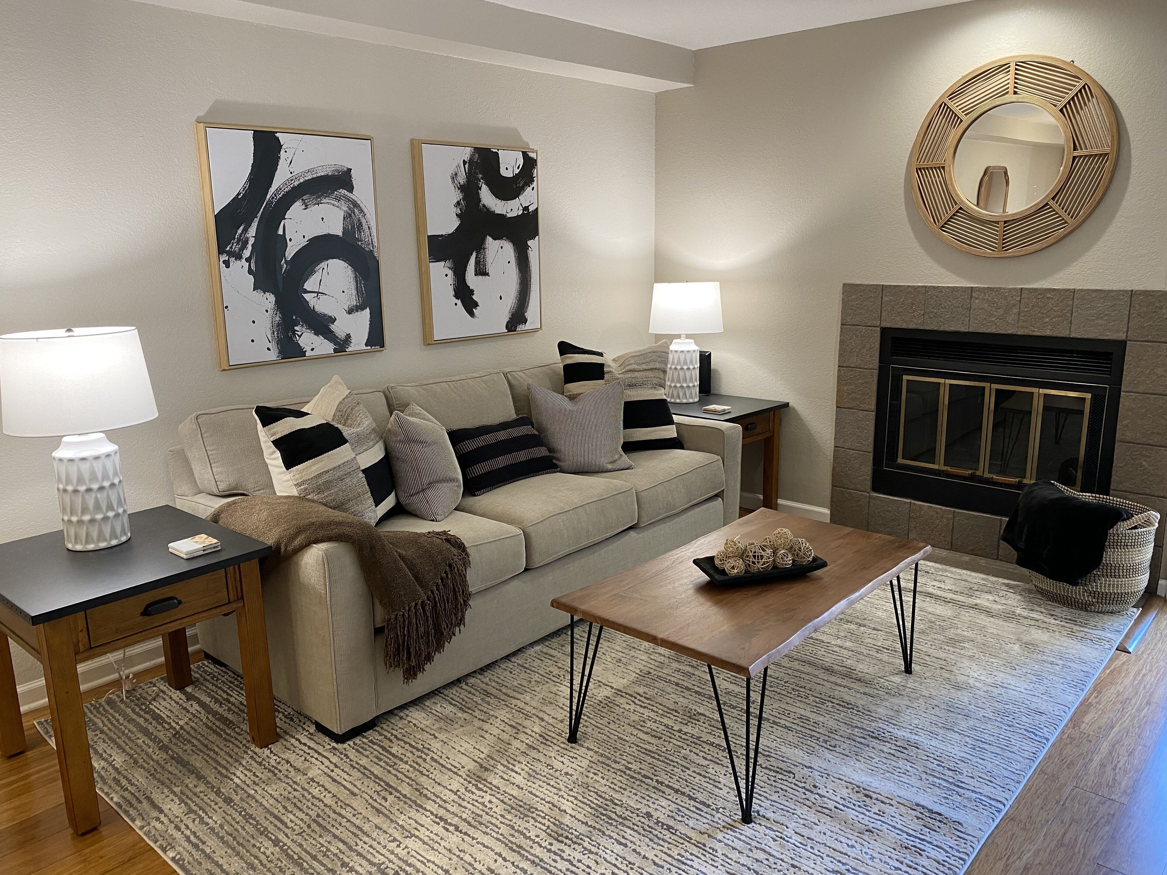 Spacious 2BR 2-1/2 Bath Palo Alto Retreat with Designer Touch