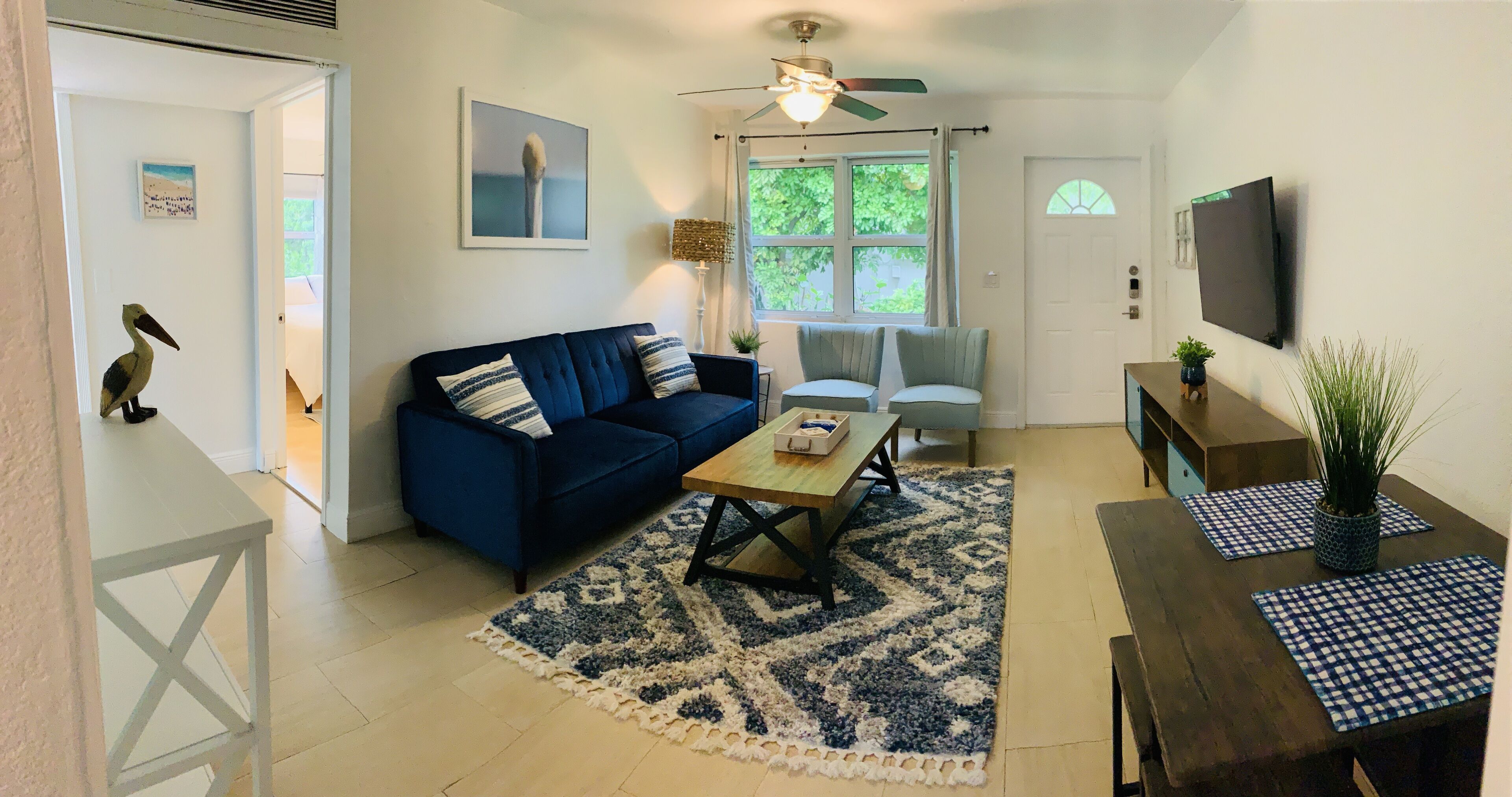 Beautiful 2 - Bedroom Rental Unit near the Beach