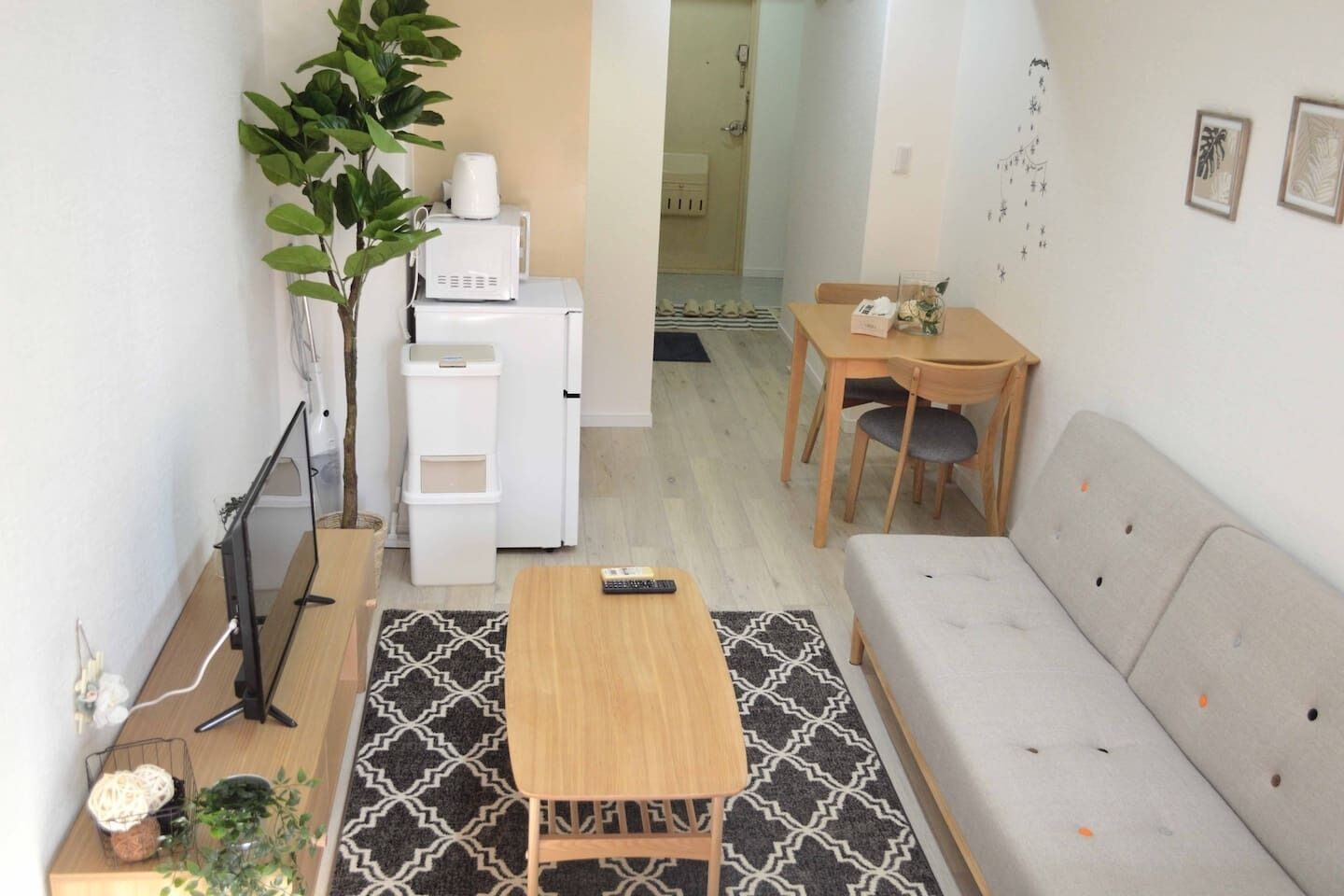 Better Moon : Pear's Room-BTS Onnut/ free wifi