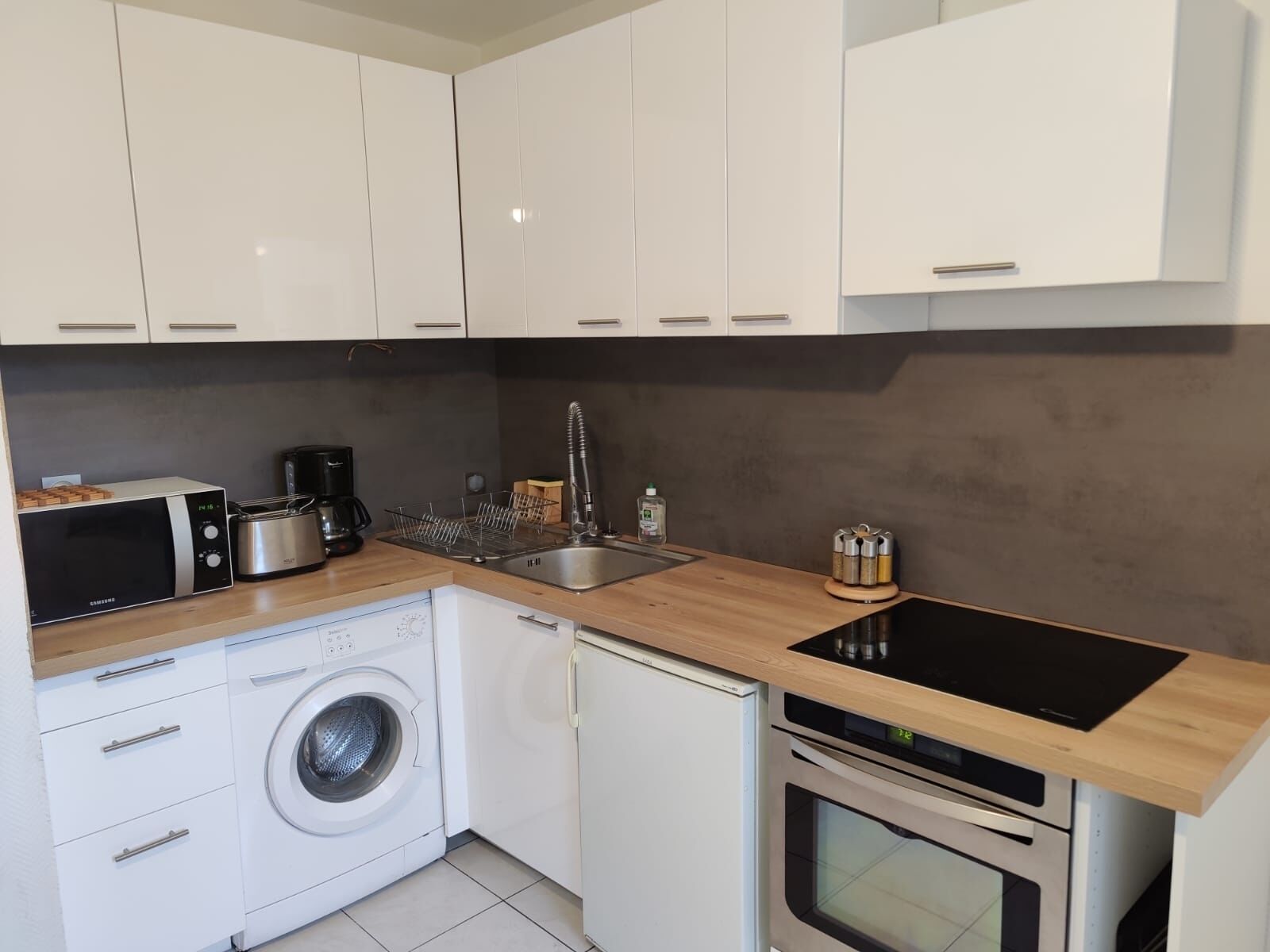 Strasbourg center, T2, 10min walk from the Christmas market