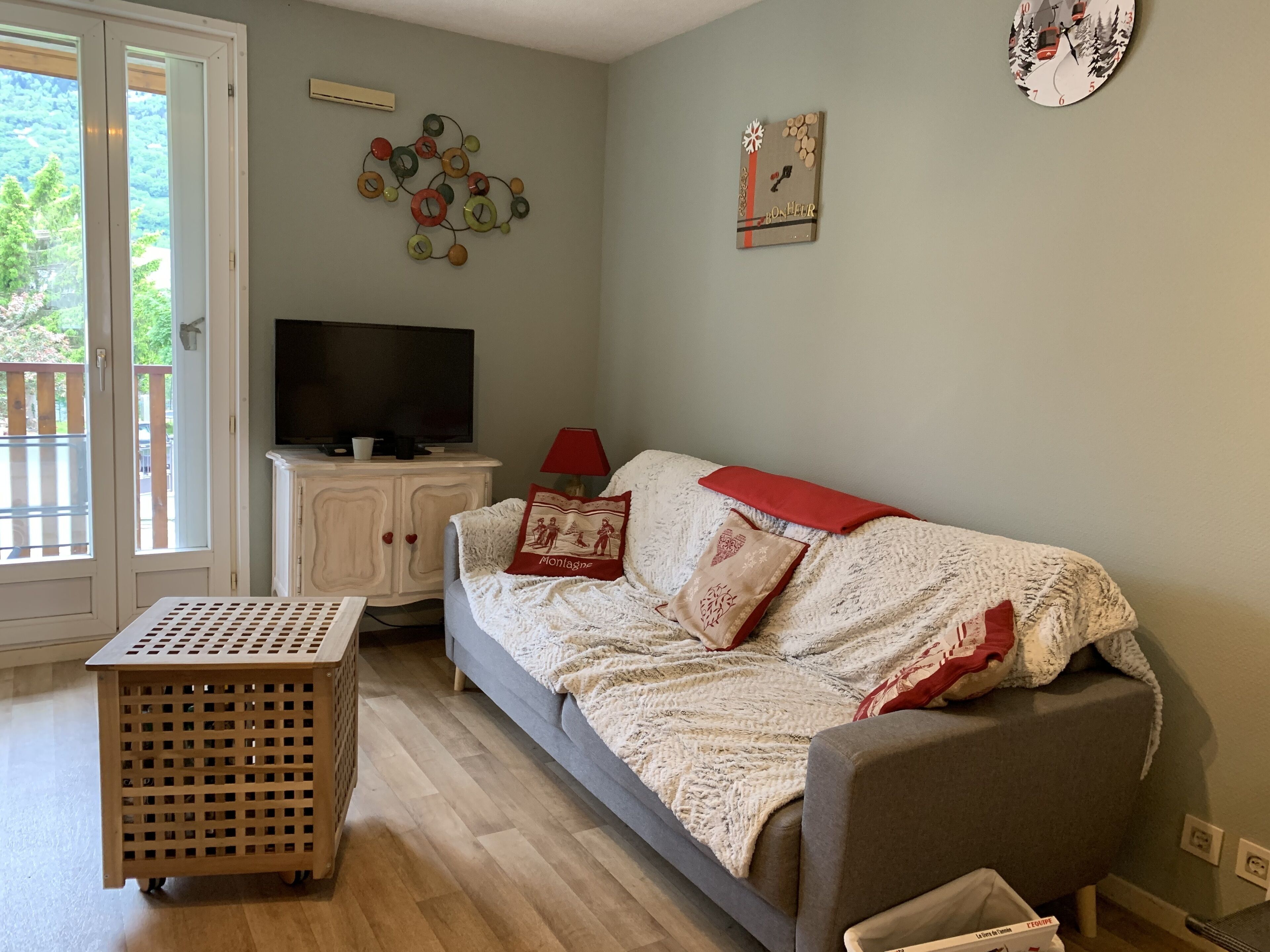 Large comfortable apartment