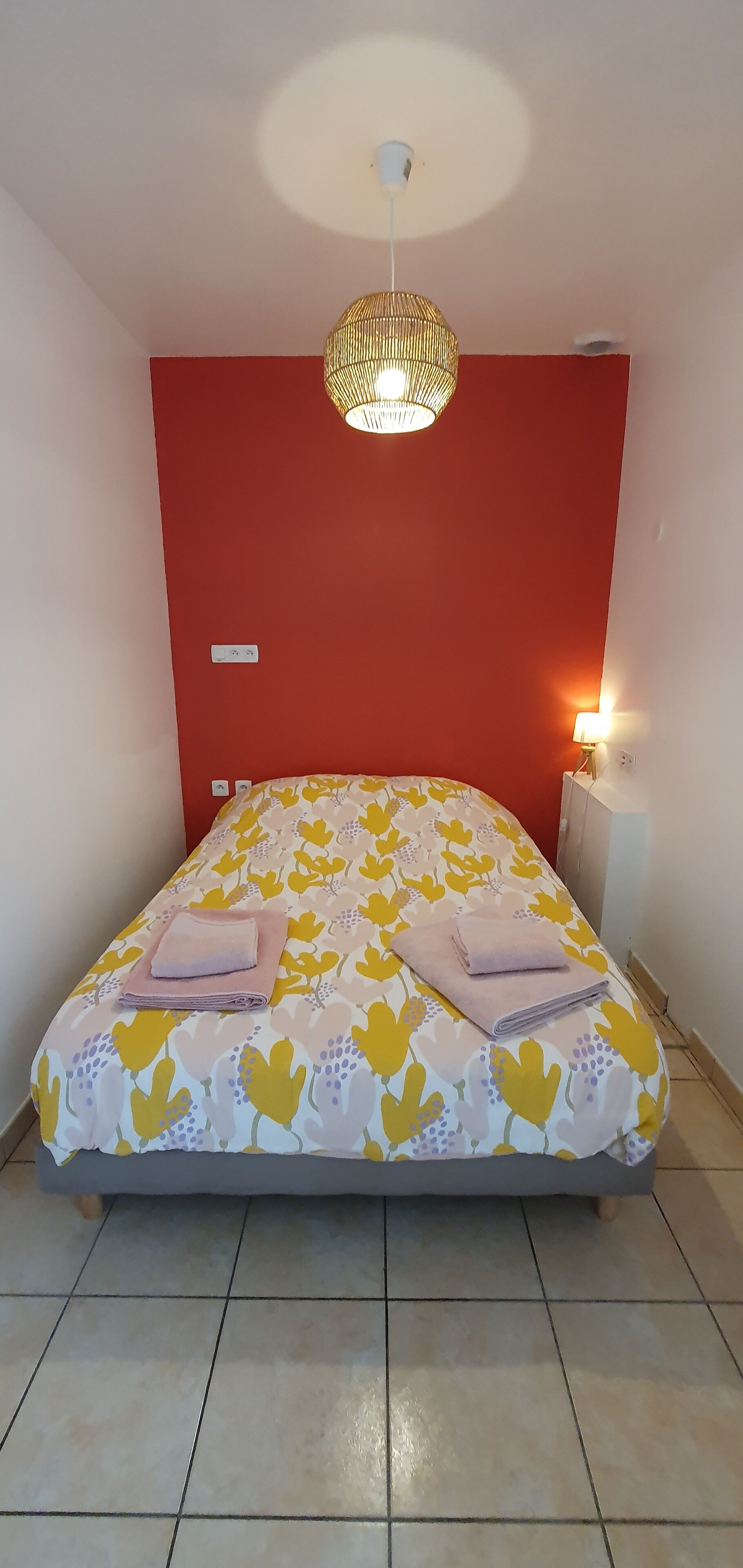 58m2 apartment 10min walk from the train station