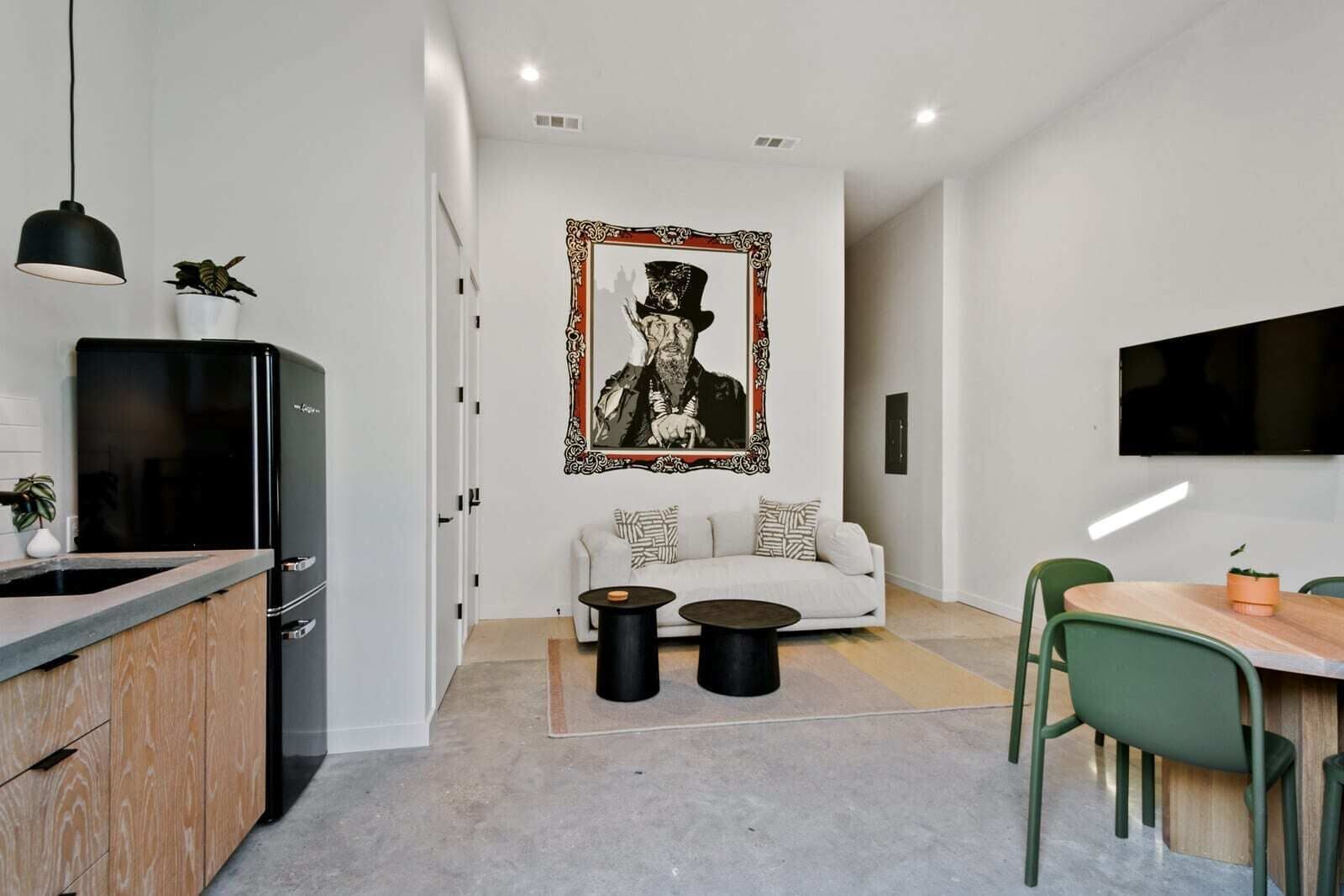 Claudia - Unit 2 | Sense of Calm and Relaxation, Walking Distance to the Excitem