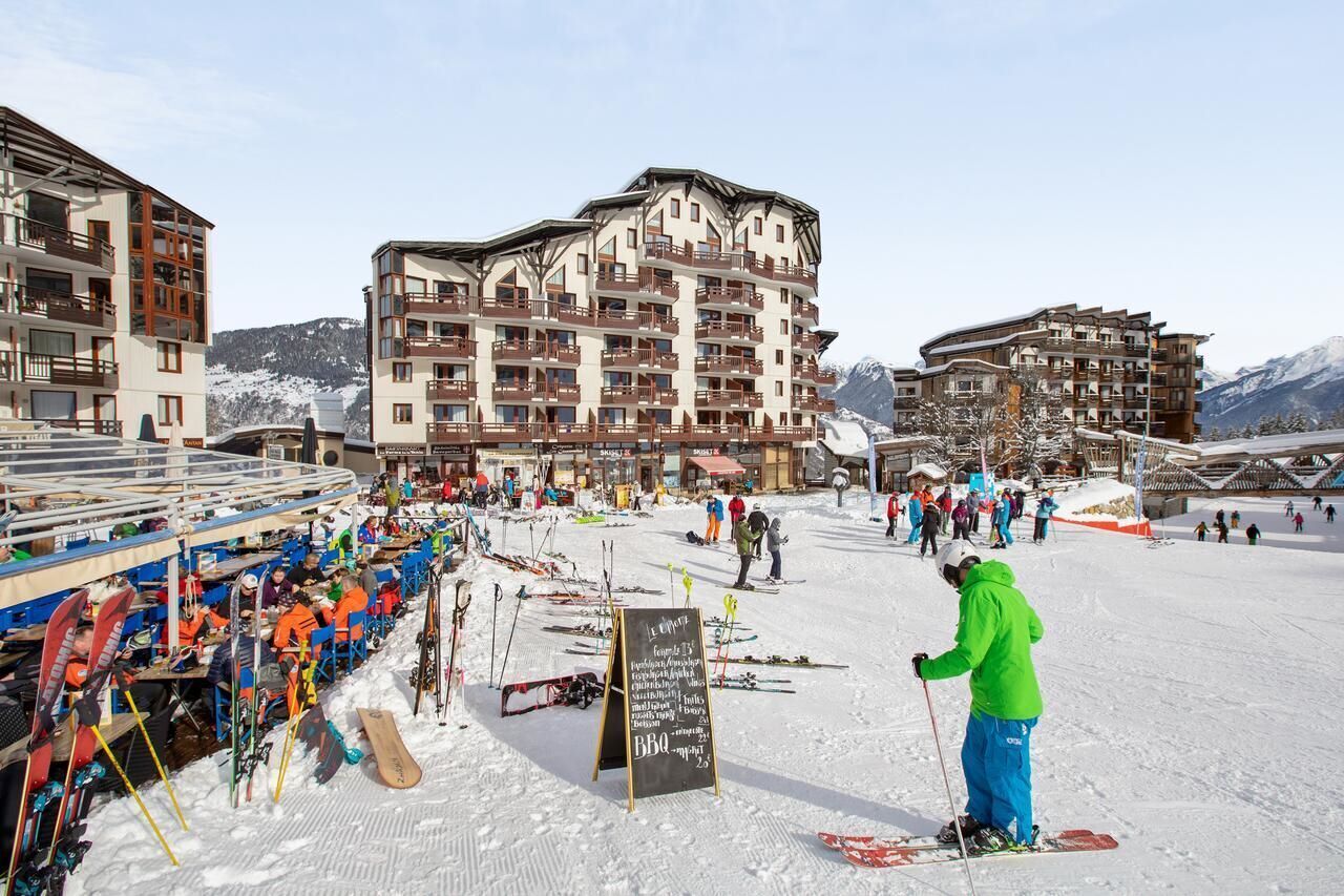 50 m from the slopes, 2-room apartment with garage in the basement