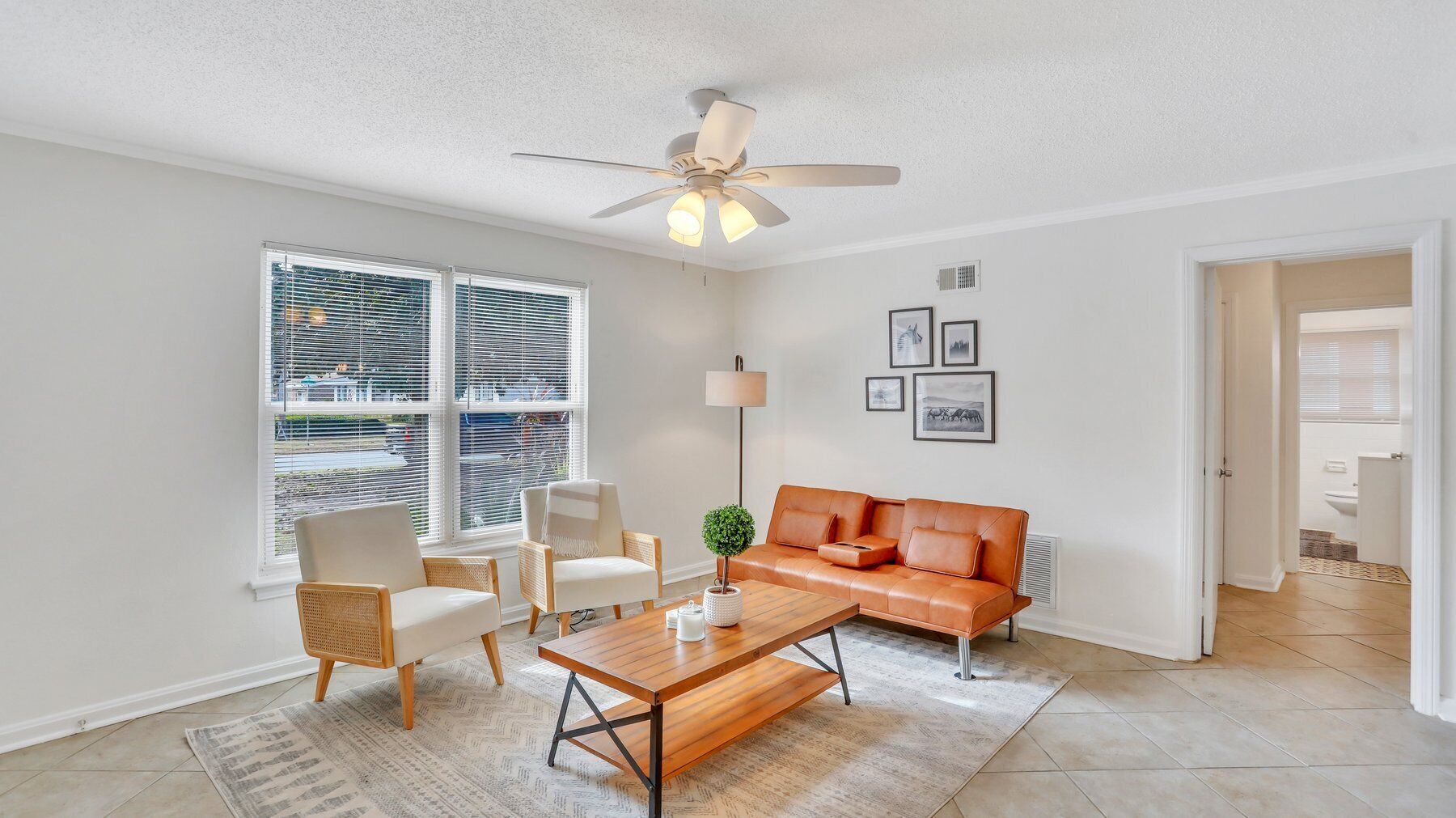 Fully furnished/all utilities paid units for working professionals