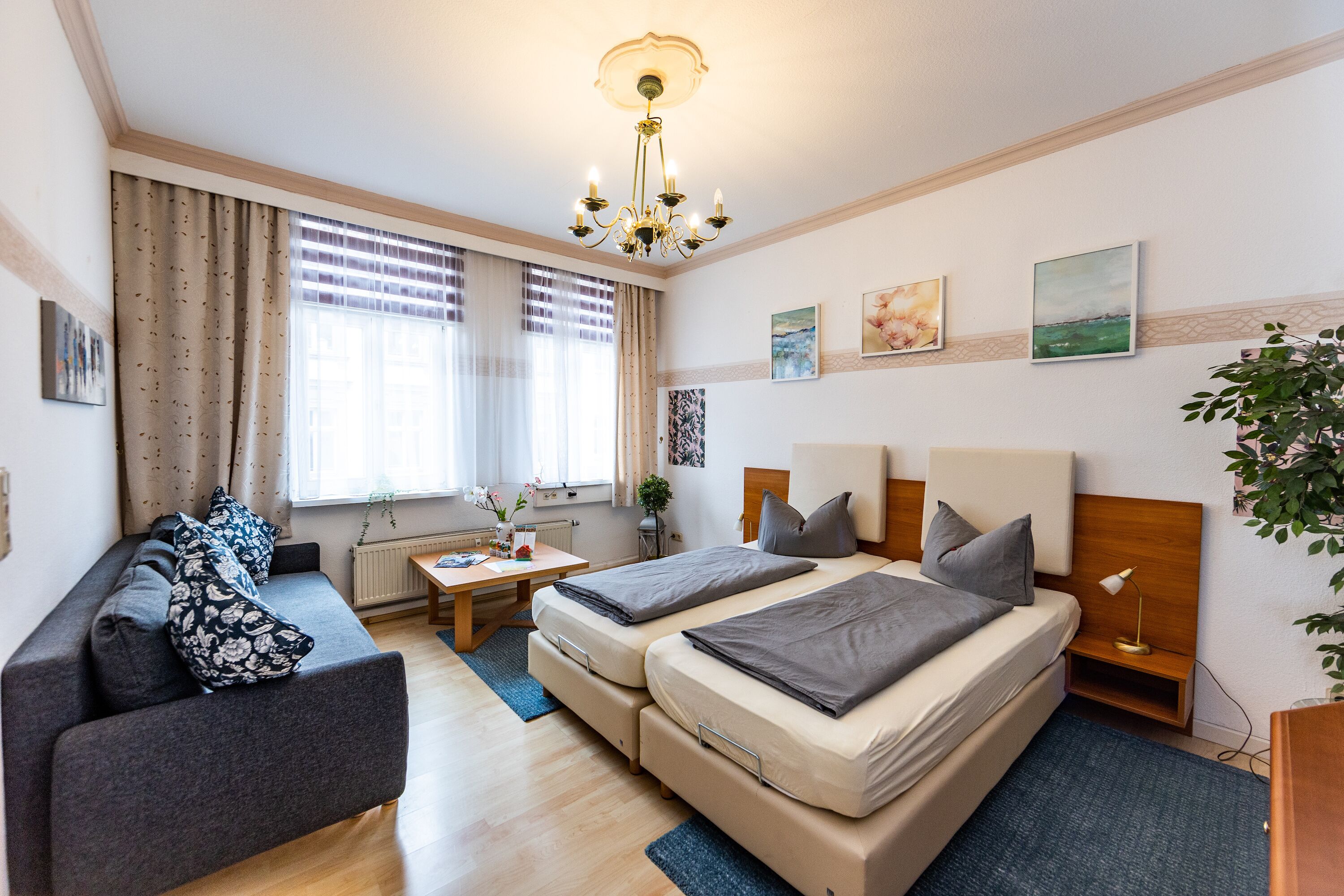 ★ Bright Jugendstil Apartment in the ❤ of Erfurt★