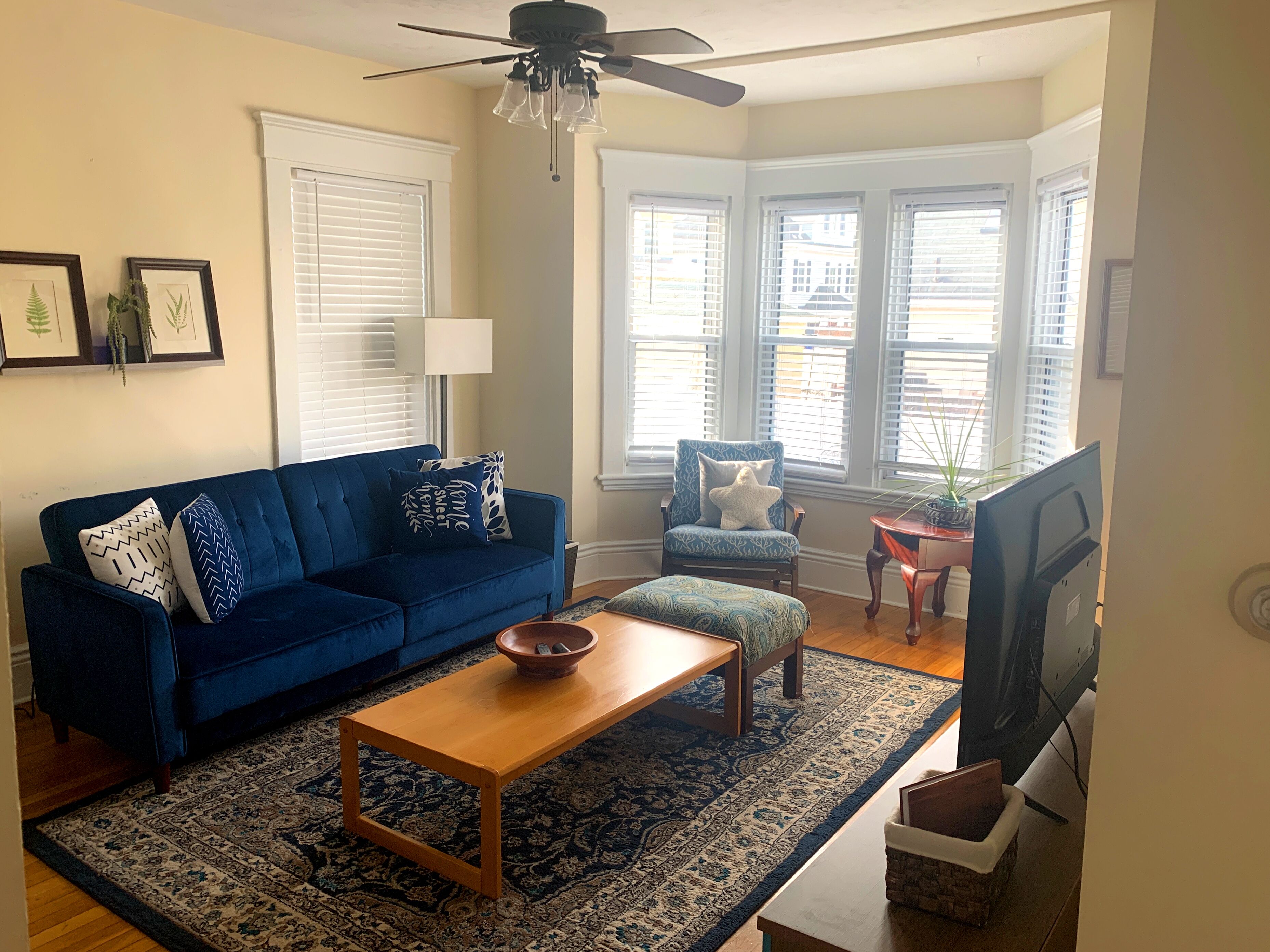 Spacious & Sunny Pet-Friendly Home in an Historic New England Lakeside Town