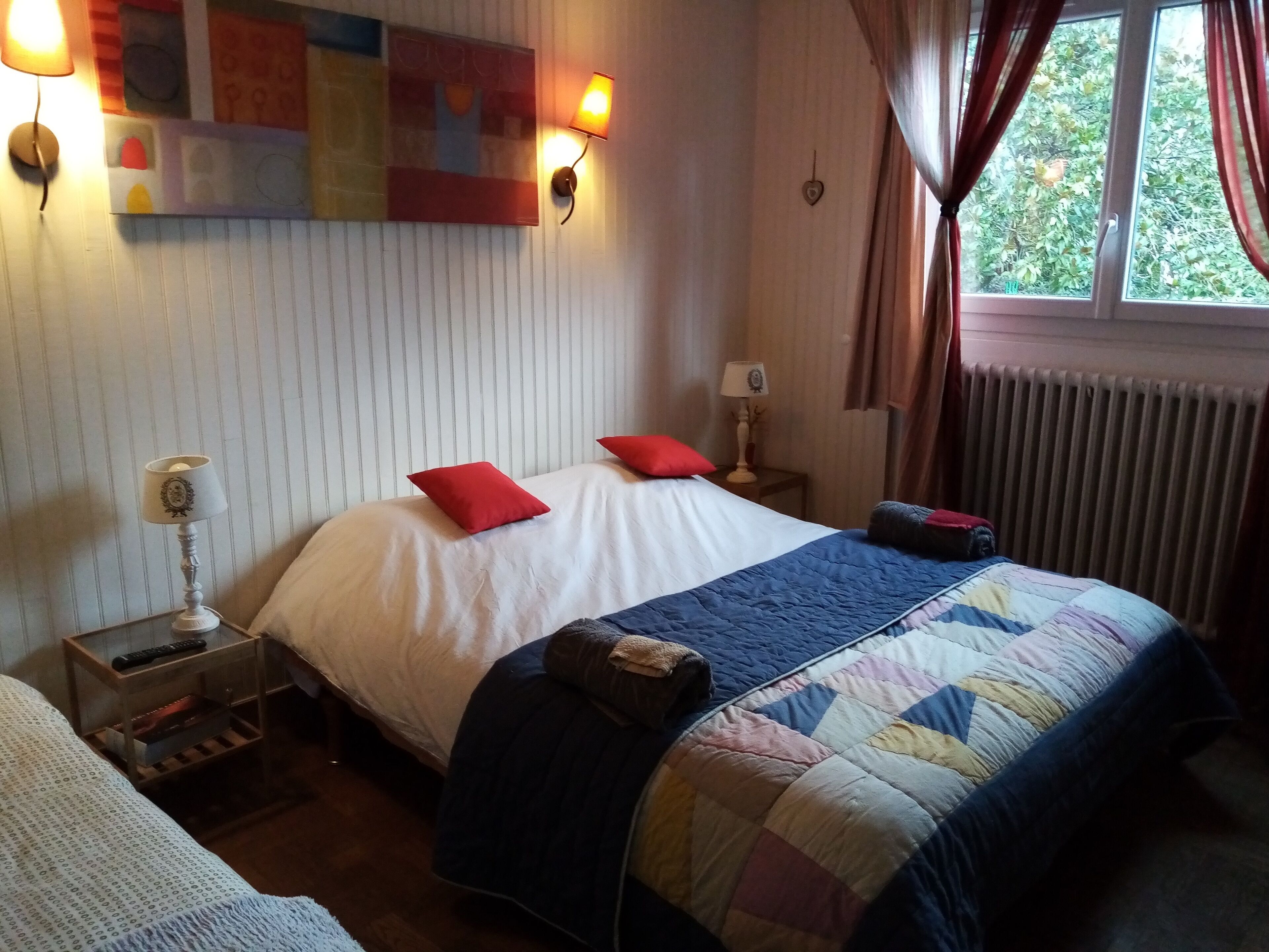 BED AND BREAKFAST in Garennes sur Eure in HAVRE DE PAIX-3 people