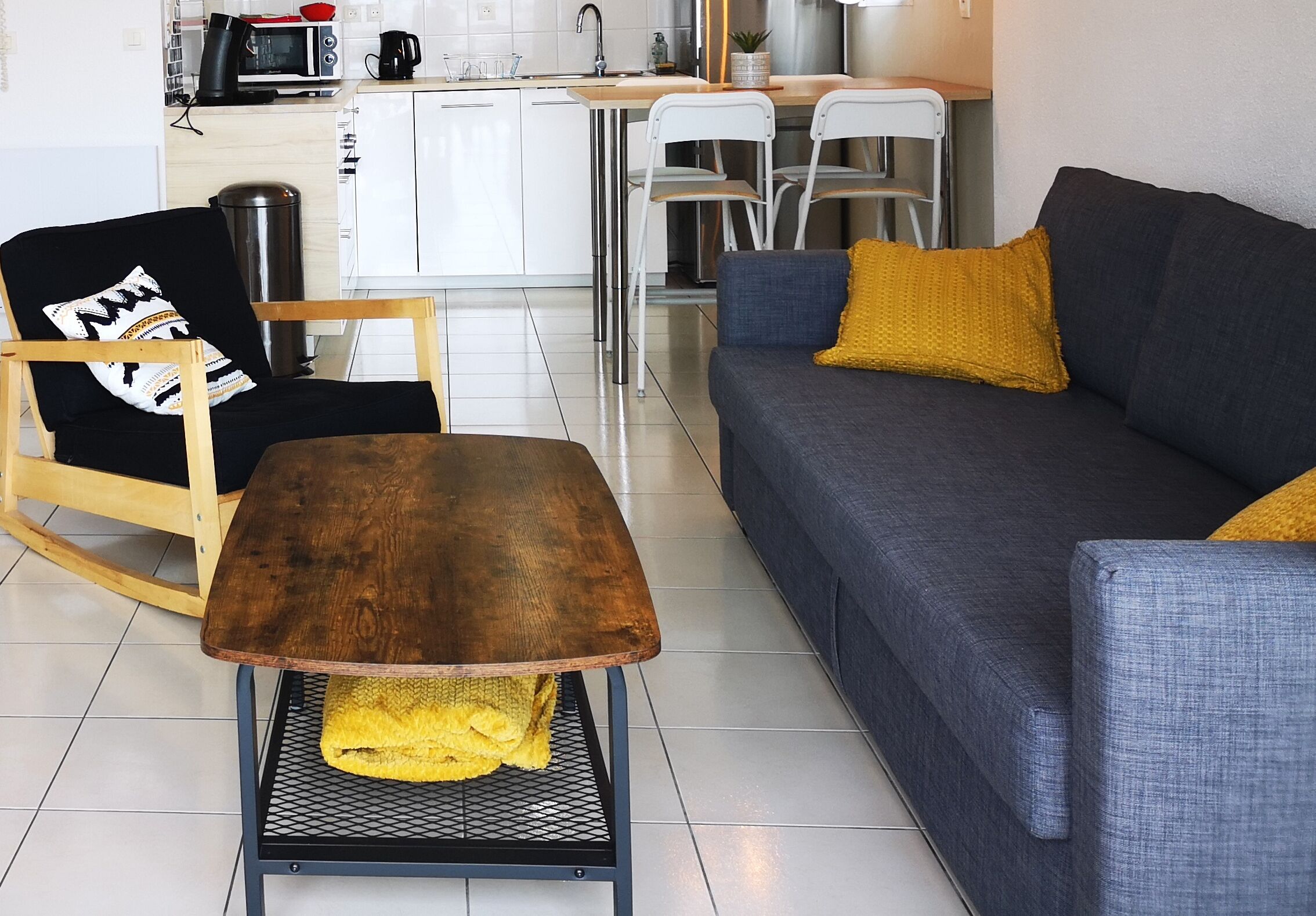 T2 completely renovated, modern and elegant Fully equipped Quiet location Free parking