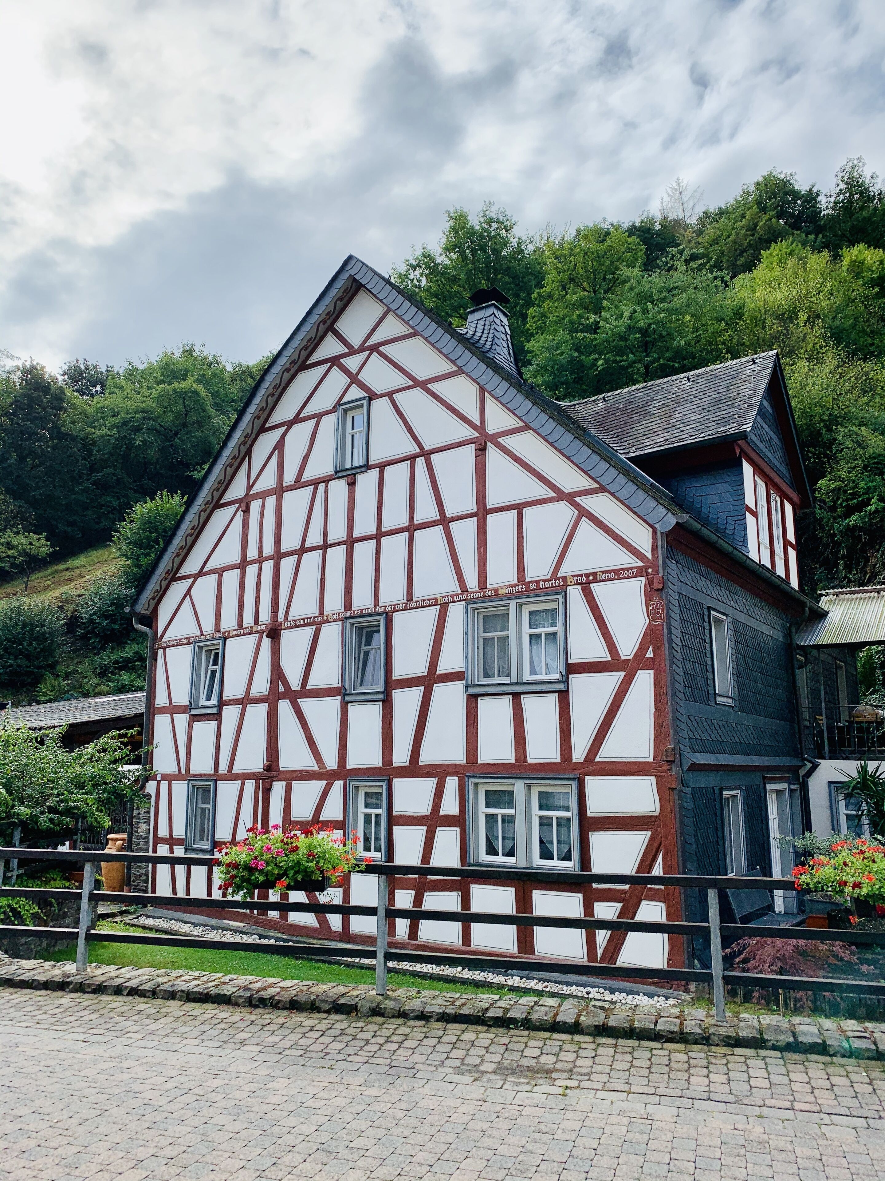 Apartment in a romantic half-timbered house on the Middle Rhine