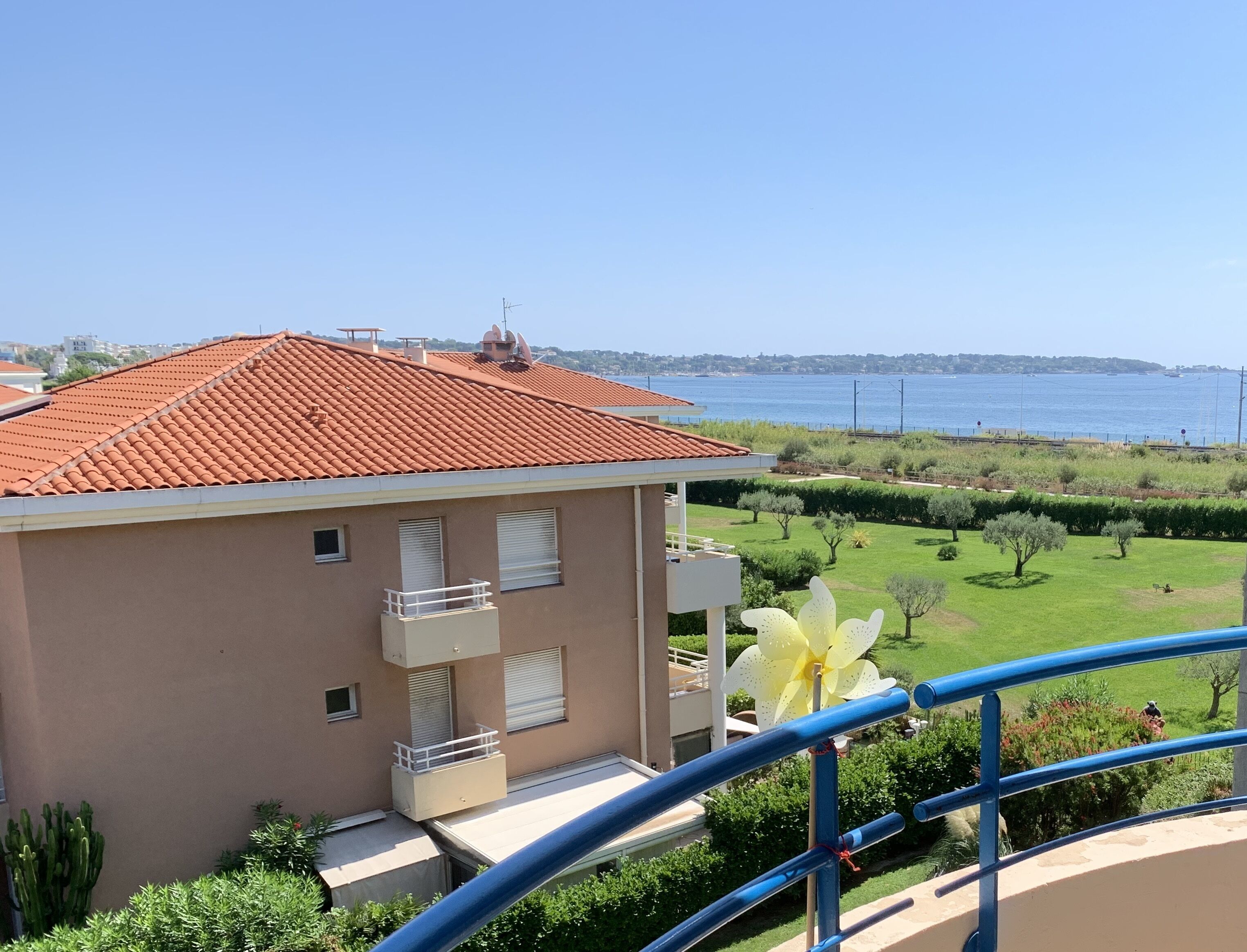 Luxury apartment, sea view, everything on foot!