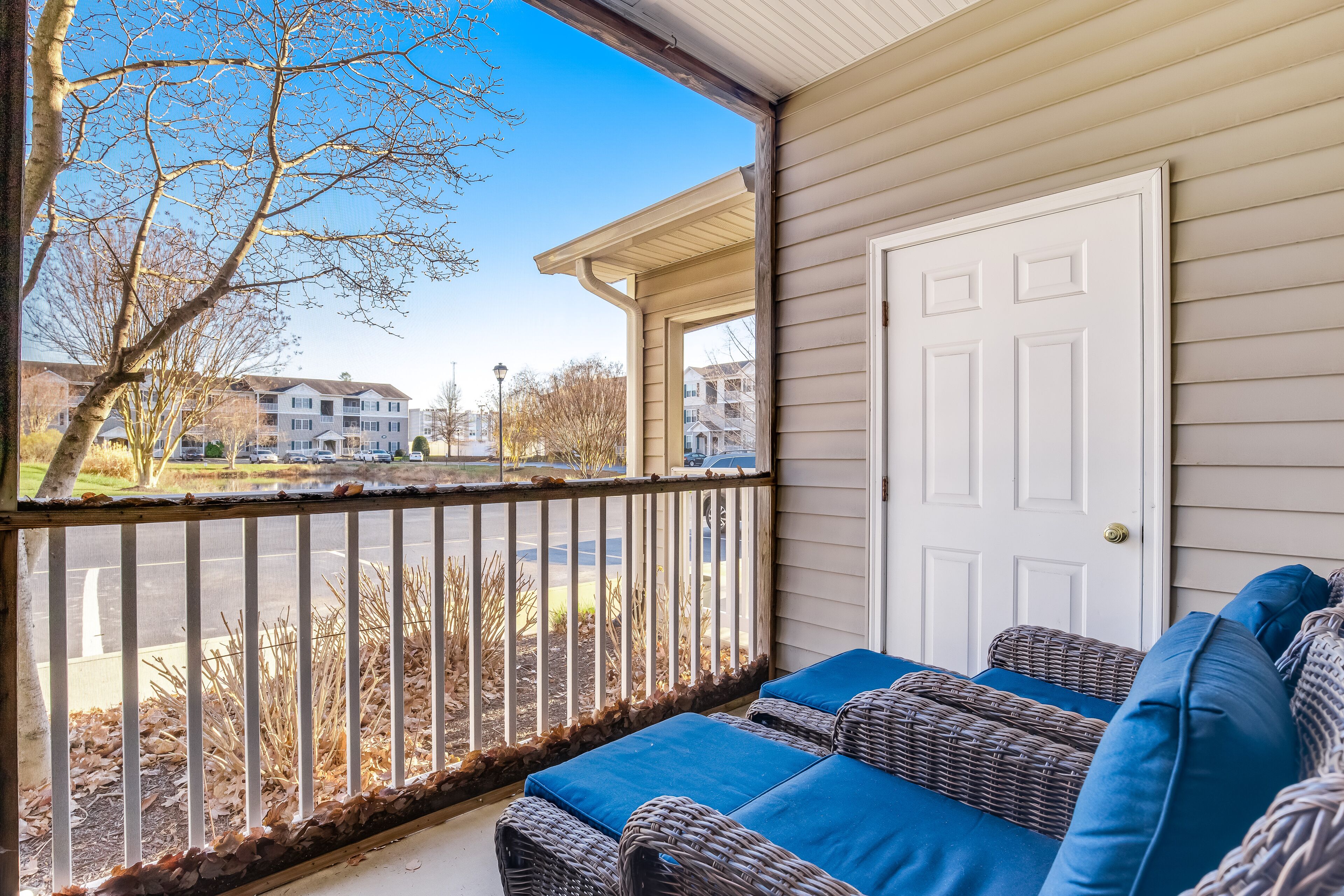 Creekwood condo near the beach with pool, private W/D, central AC, & WiFi
