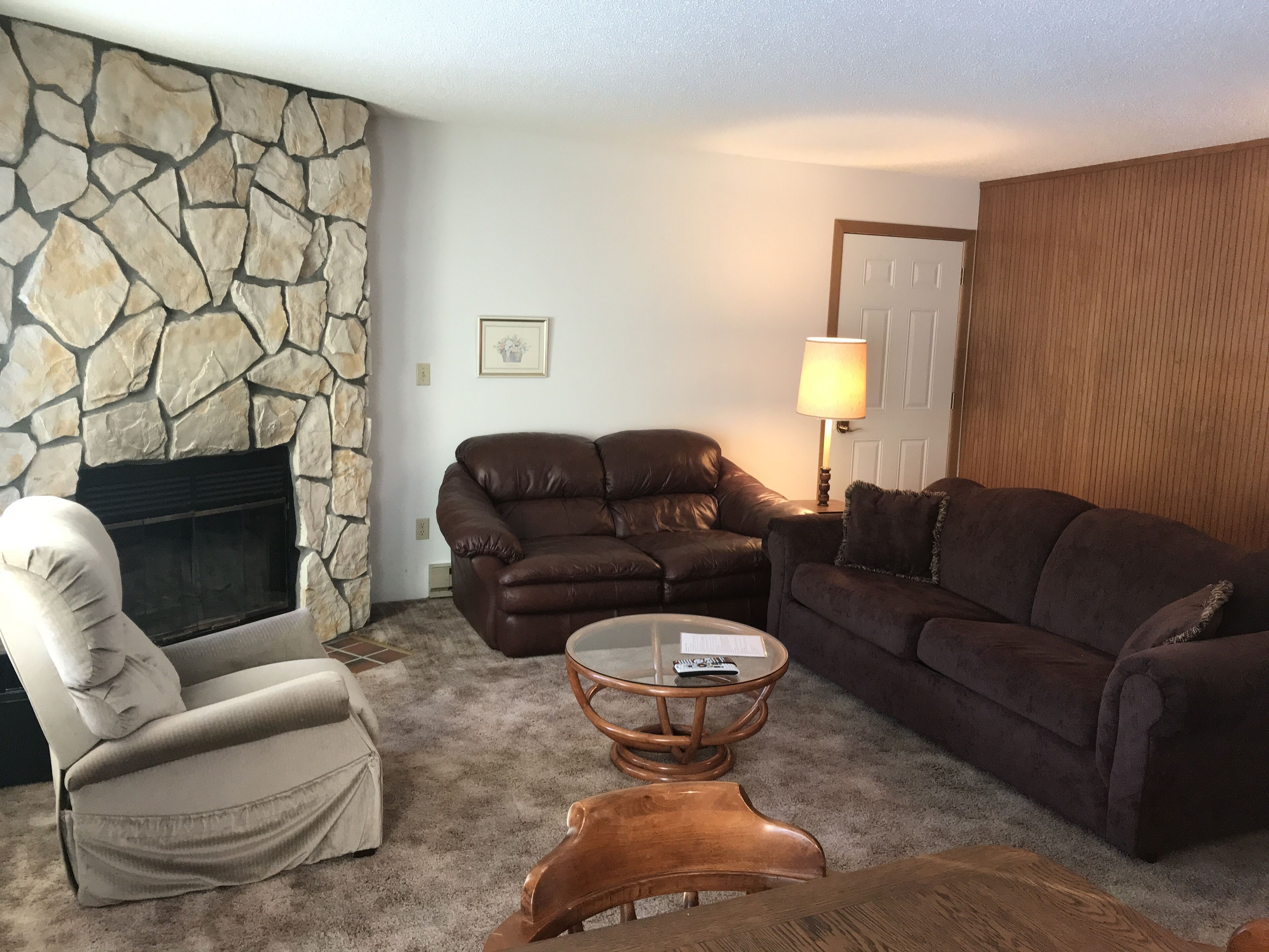 Clean, Comfortable and Quiet Condo at the base of Indianhead