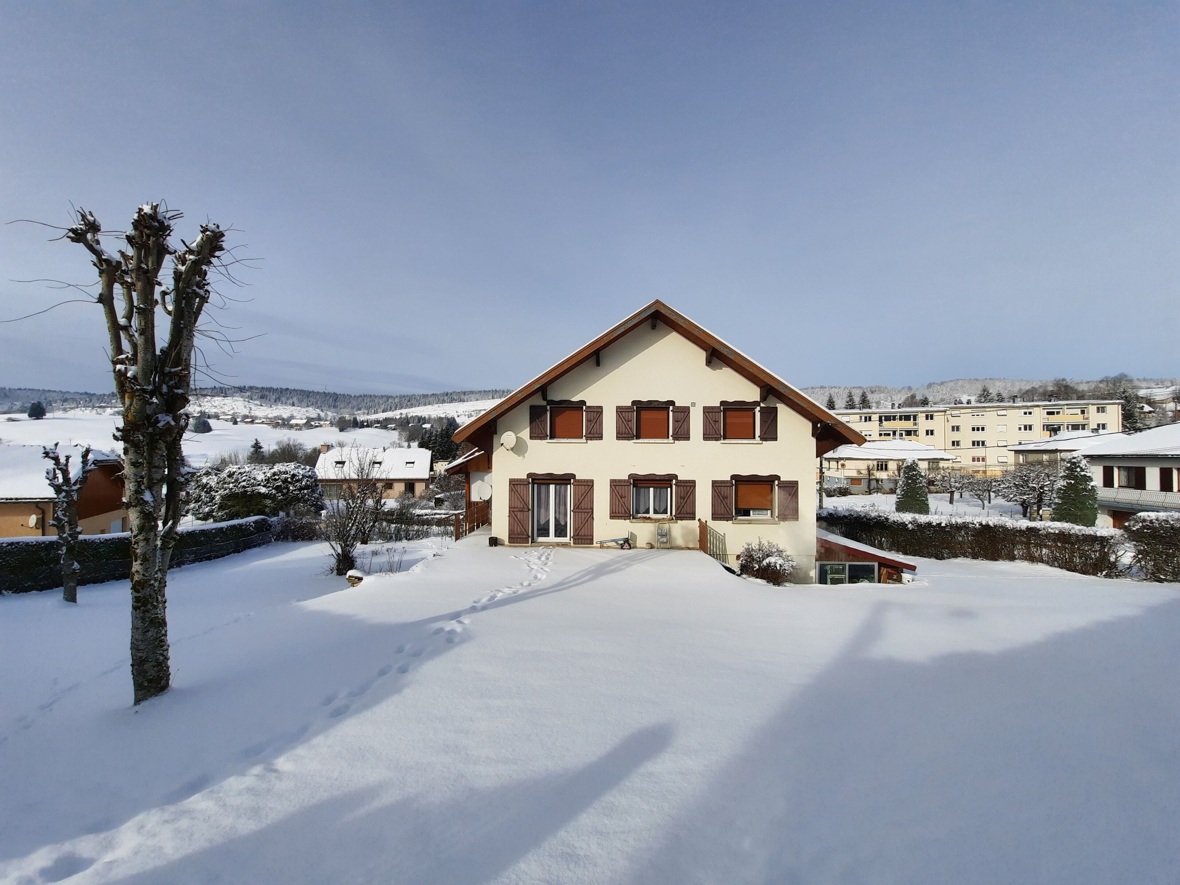 HOLIDAY RENTALS HAUT JURA LA BELLE COMBE