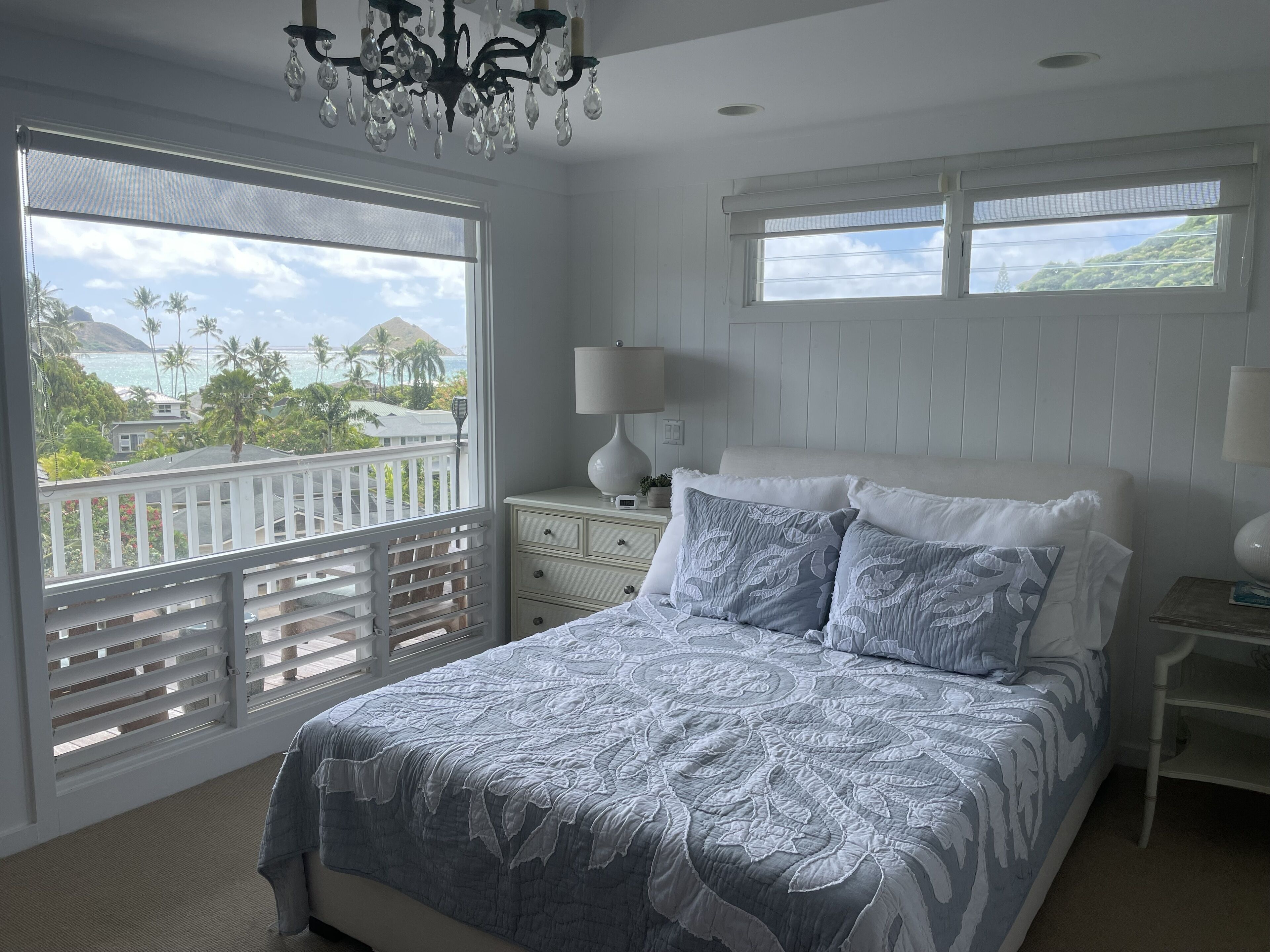 Heavenly Hale Best Licensed Vacation rental - walk to beach!
