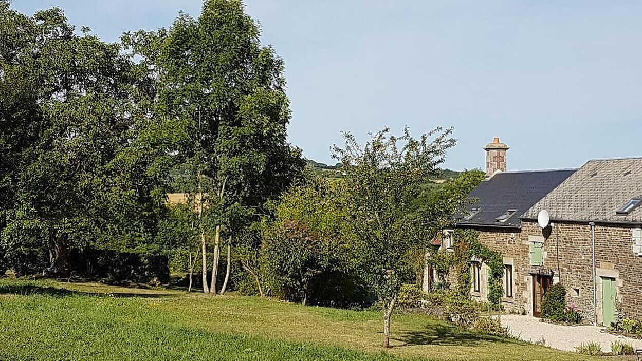 Gite Les Moutons. Beautiful, converted longere overlooking woodland.