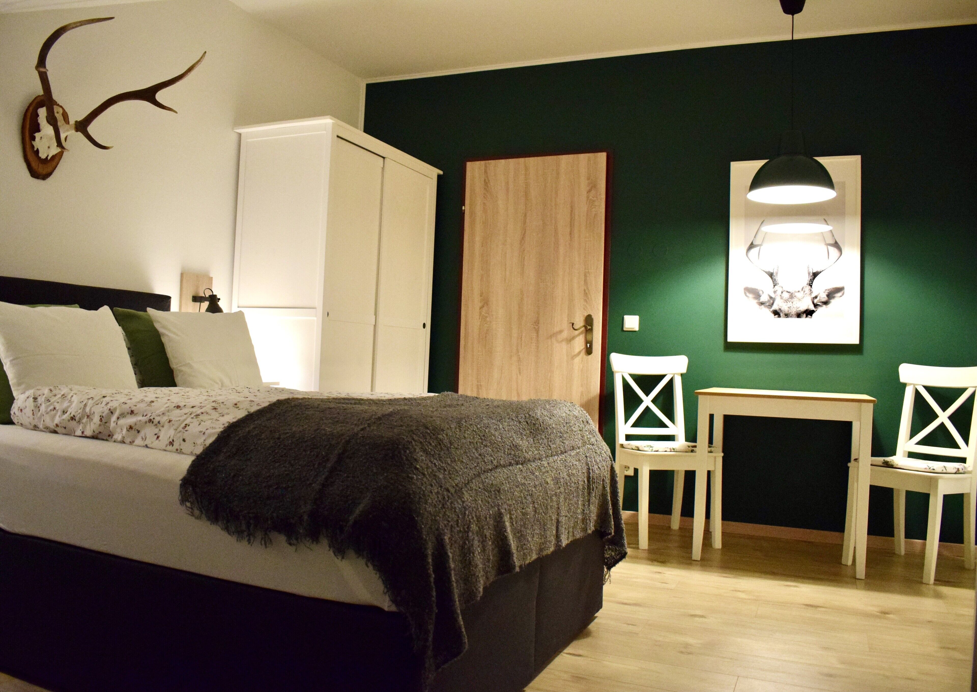 Studio apartment with mountain views