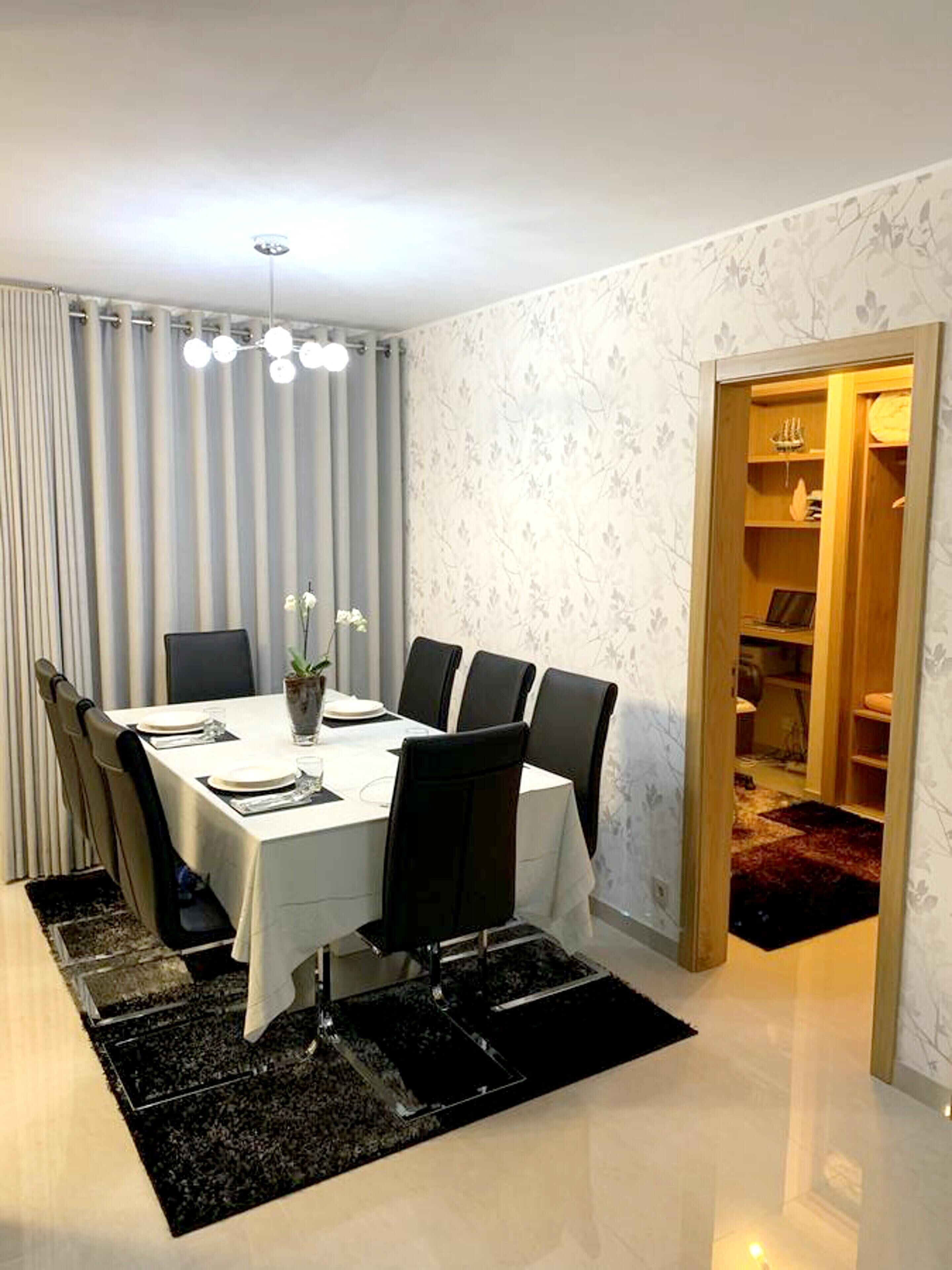 Homerez - Beautiful appartement for 2 ppl. with balcony at Torres Novas