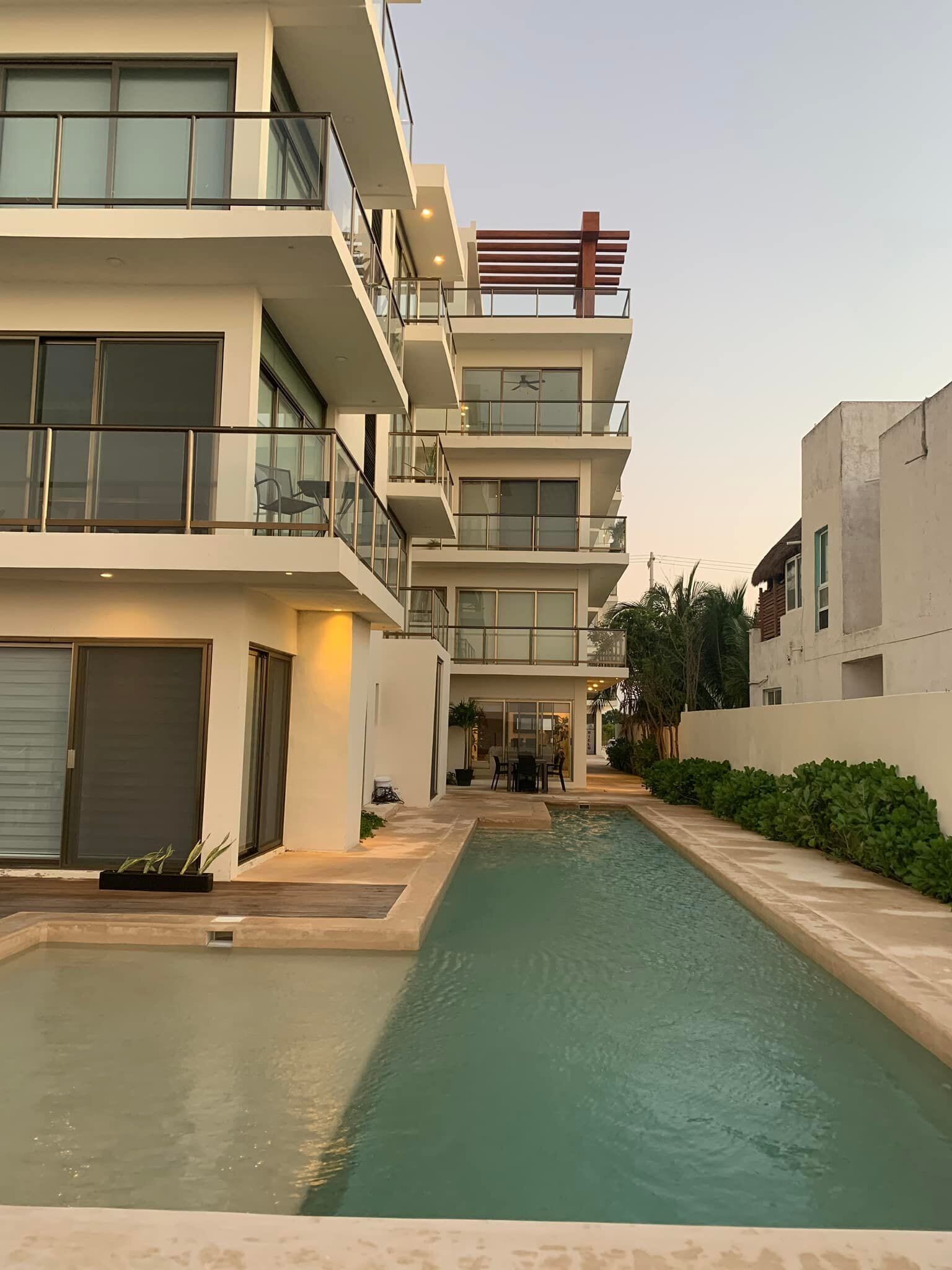 BEACH FRONTO NEW CONDO