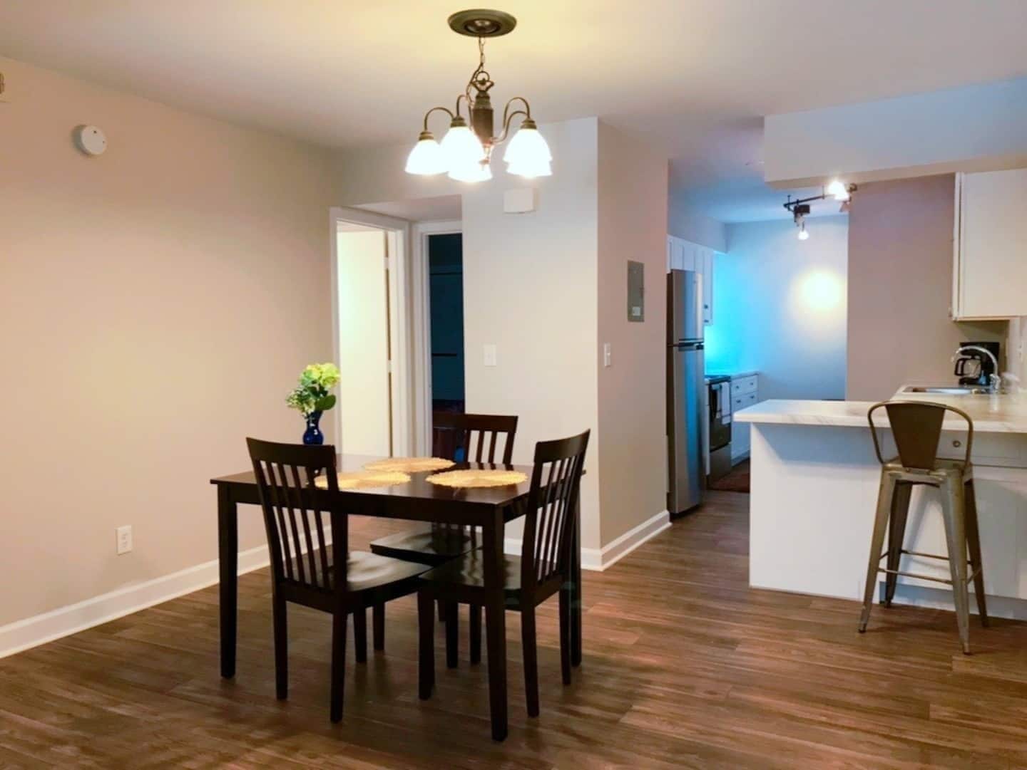 Lovely 2 bedroom condo perfect for long term stays