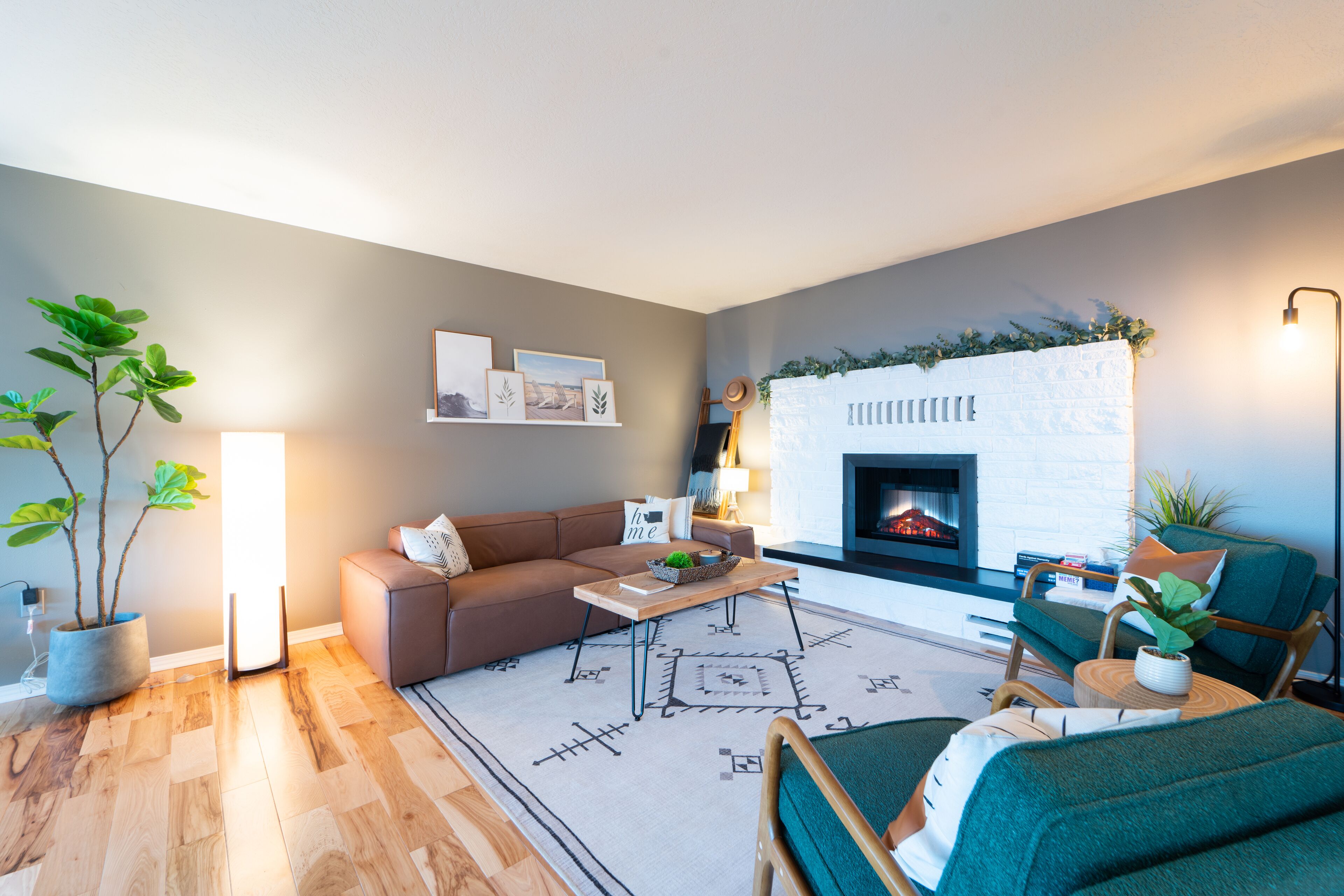 Cozy ocean-view bungalow 5mi to Olympic + hot tub