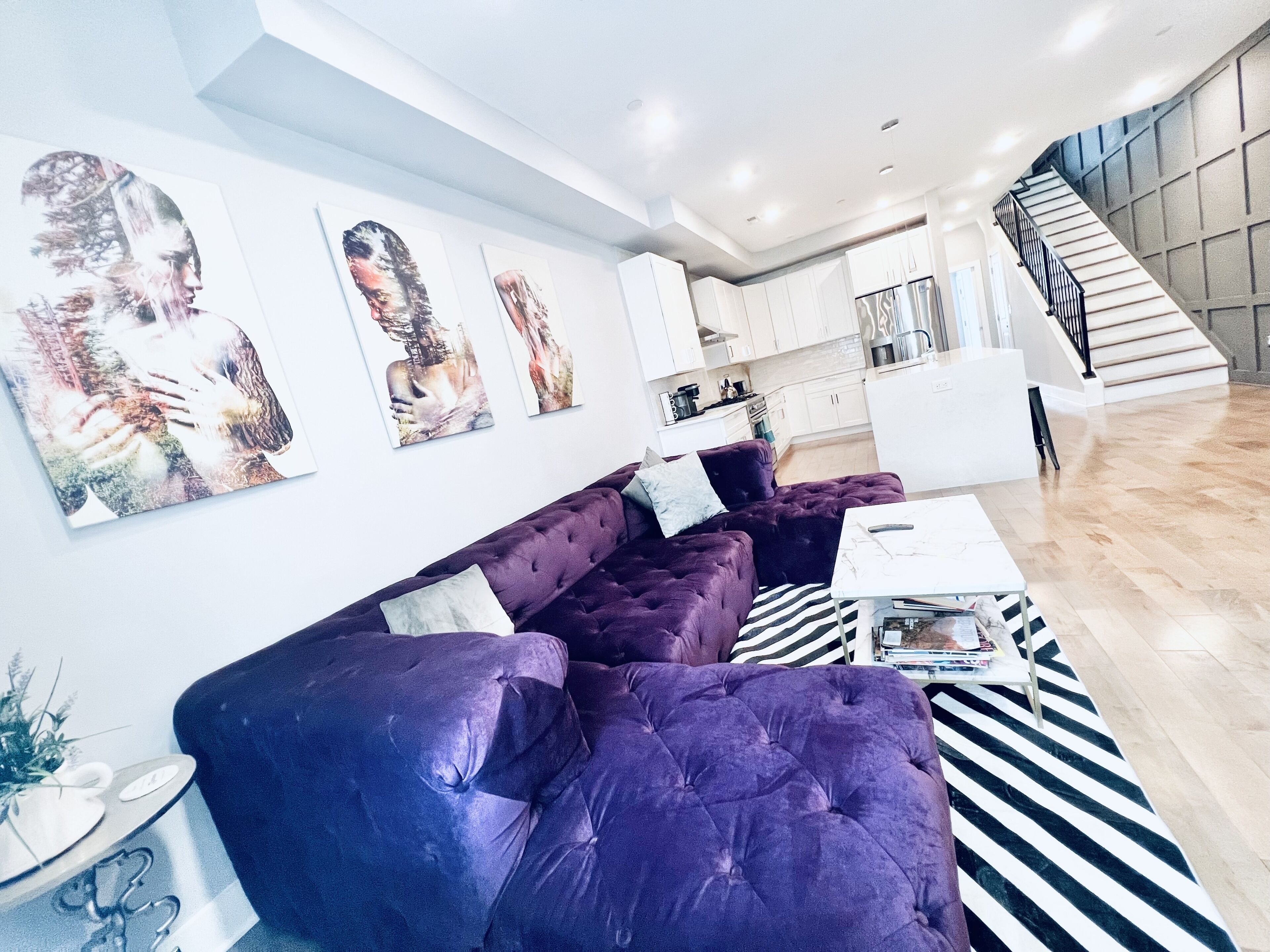 Upscale Penthouse Rooftop TV+Capitol+Monument Views+Parking