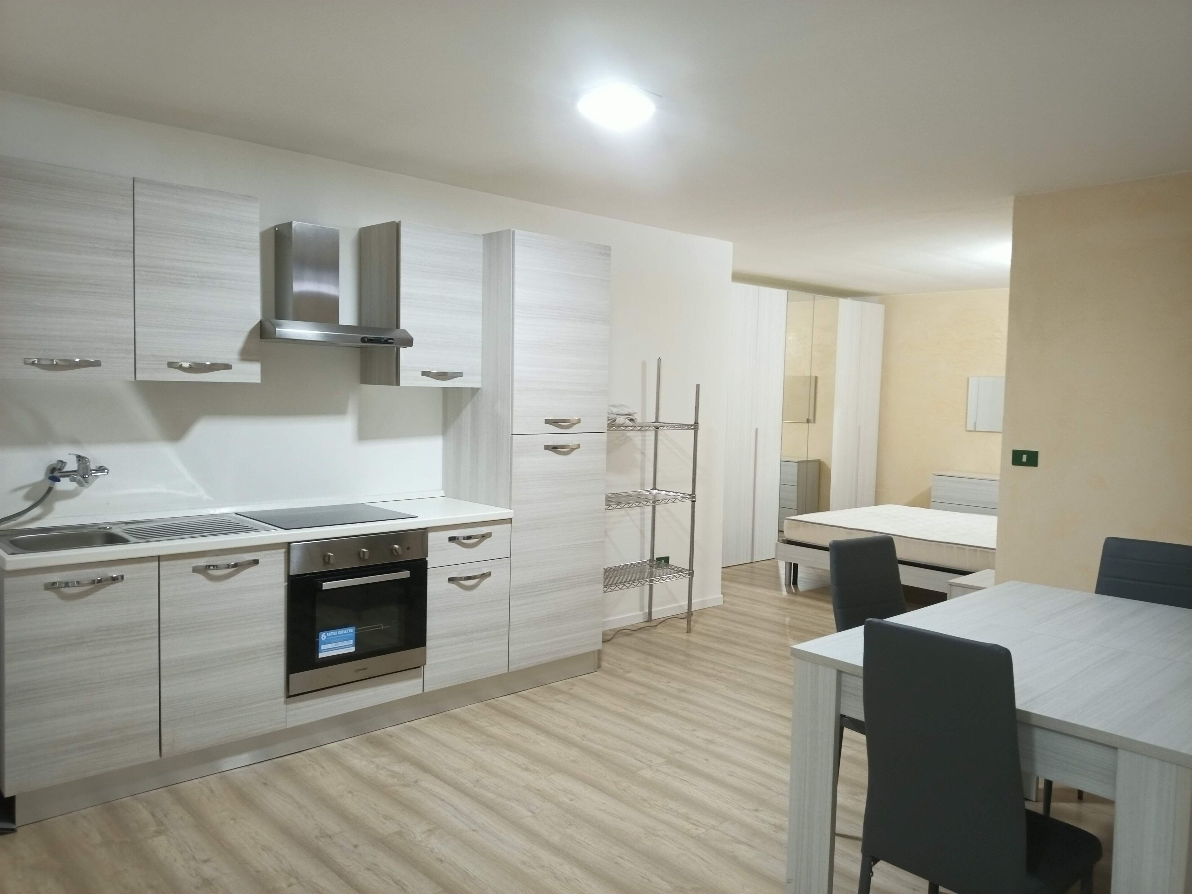 Large two-bedroom, two-bath, 5-bed apartment near beach and center.