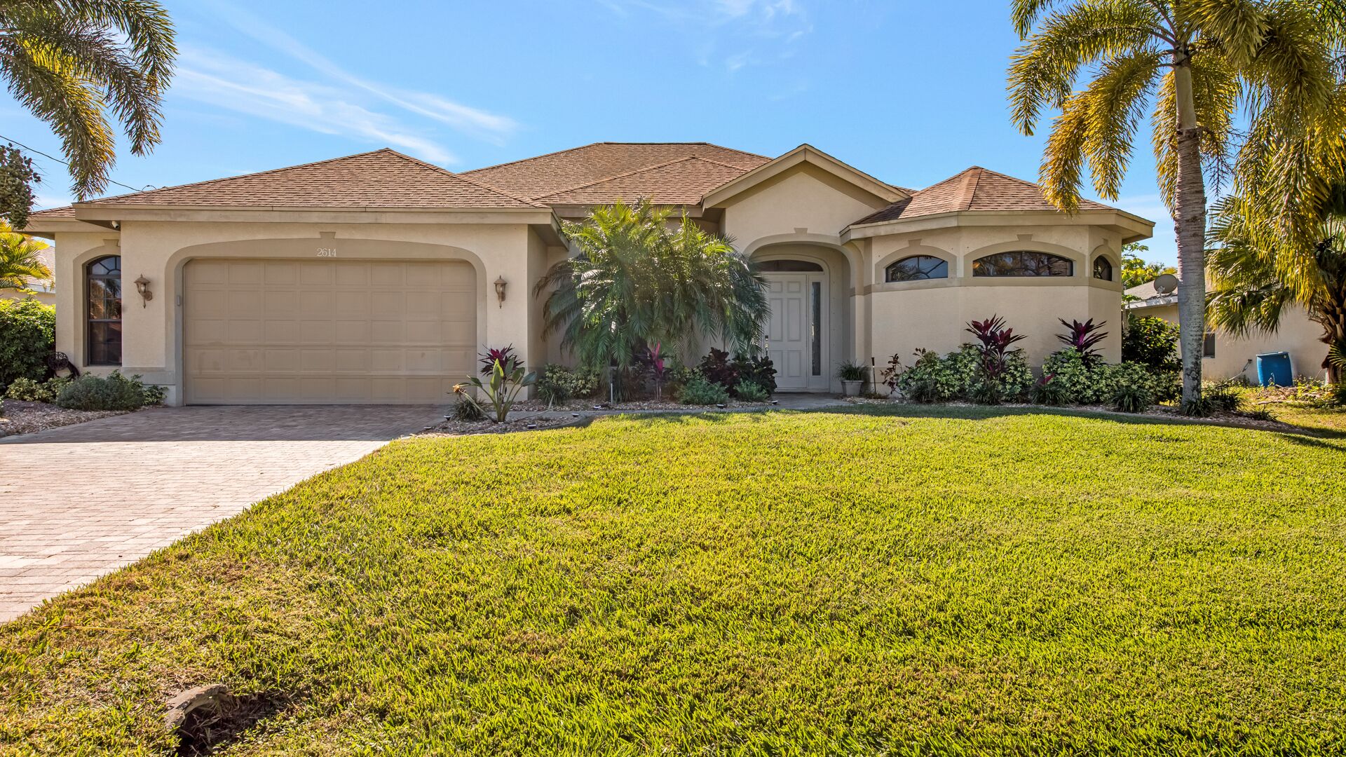 Lily Springs - 3/2 SW Cape Coral Pool Home with Electric Pool Heater and Fenced Yard