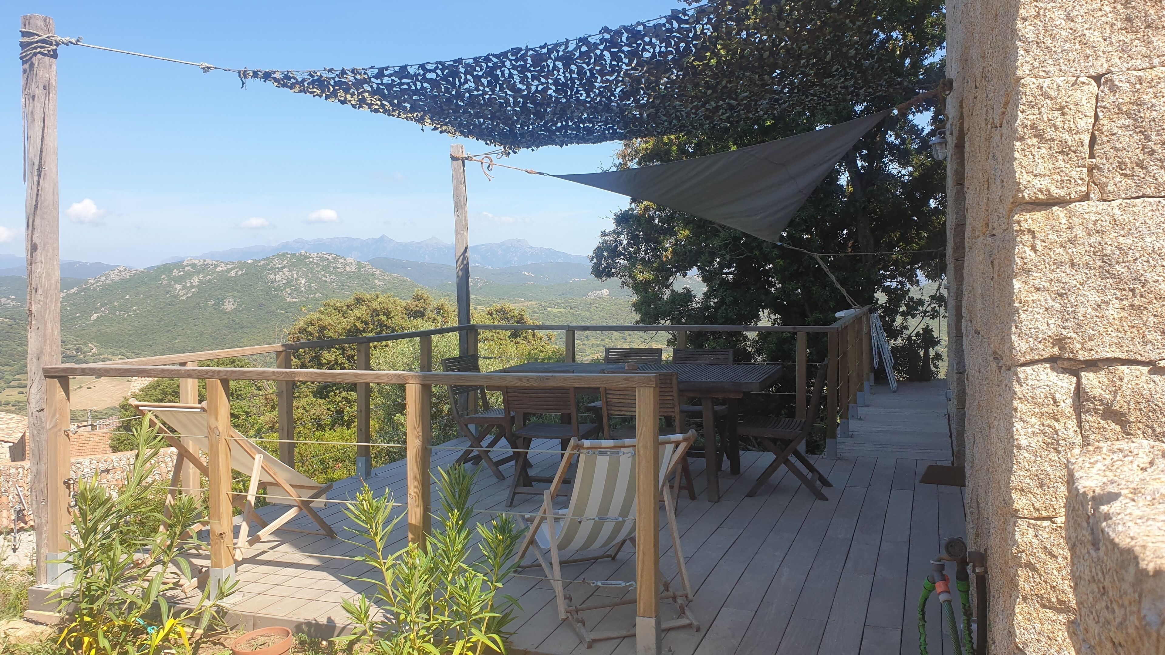 Apartment ground floor stone villa terrace 15 minutes from the beaches