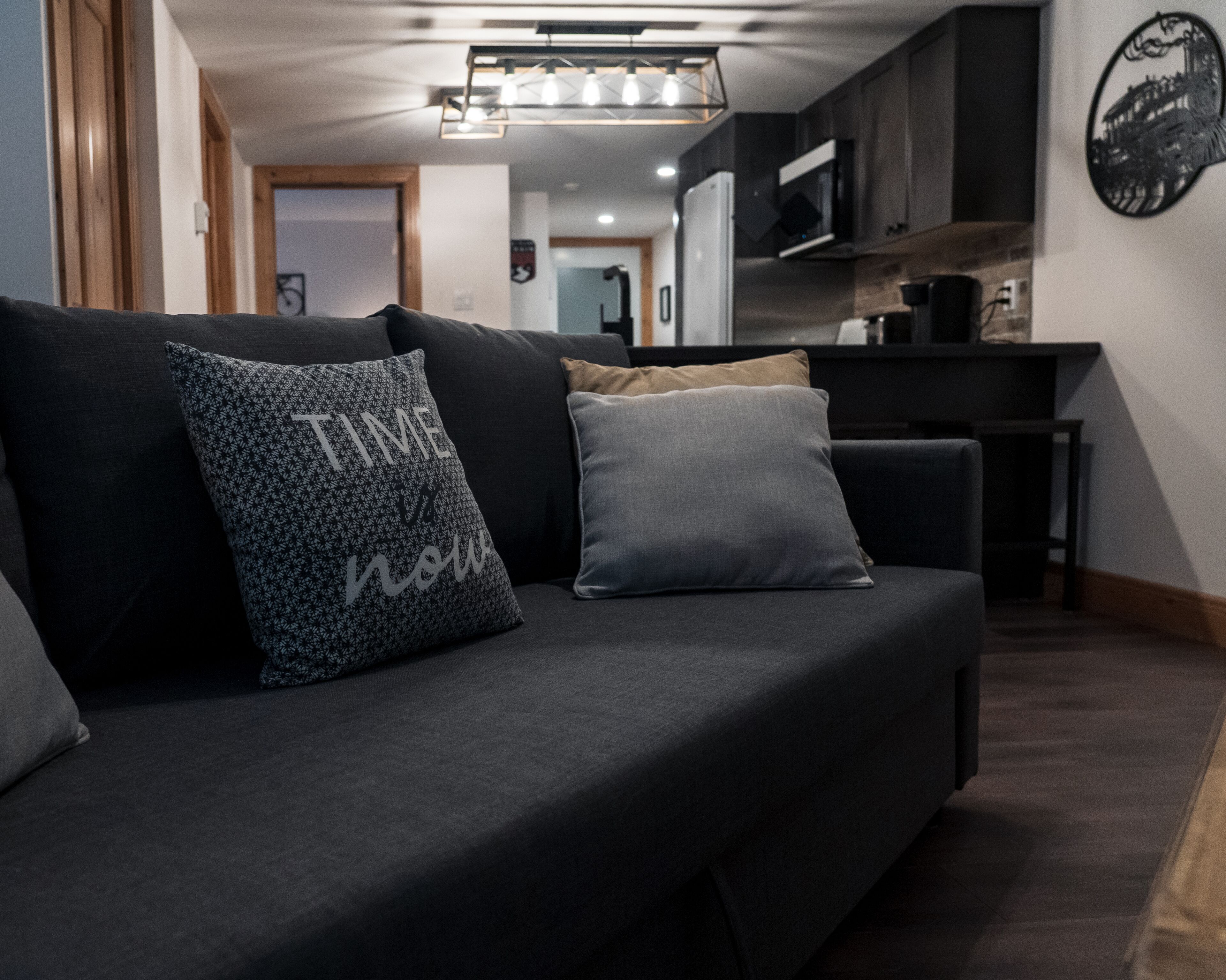 Renovated Stylish Condo Close To Everything -Downtown Tremblant