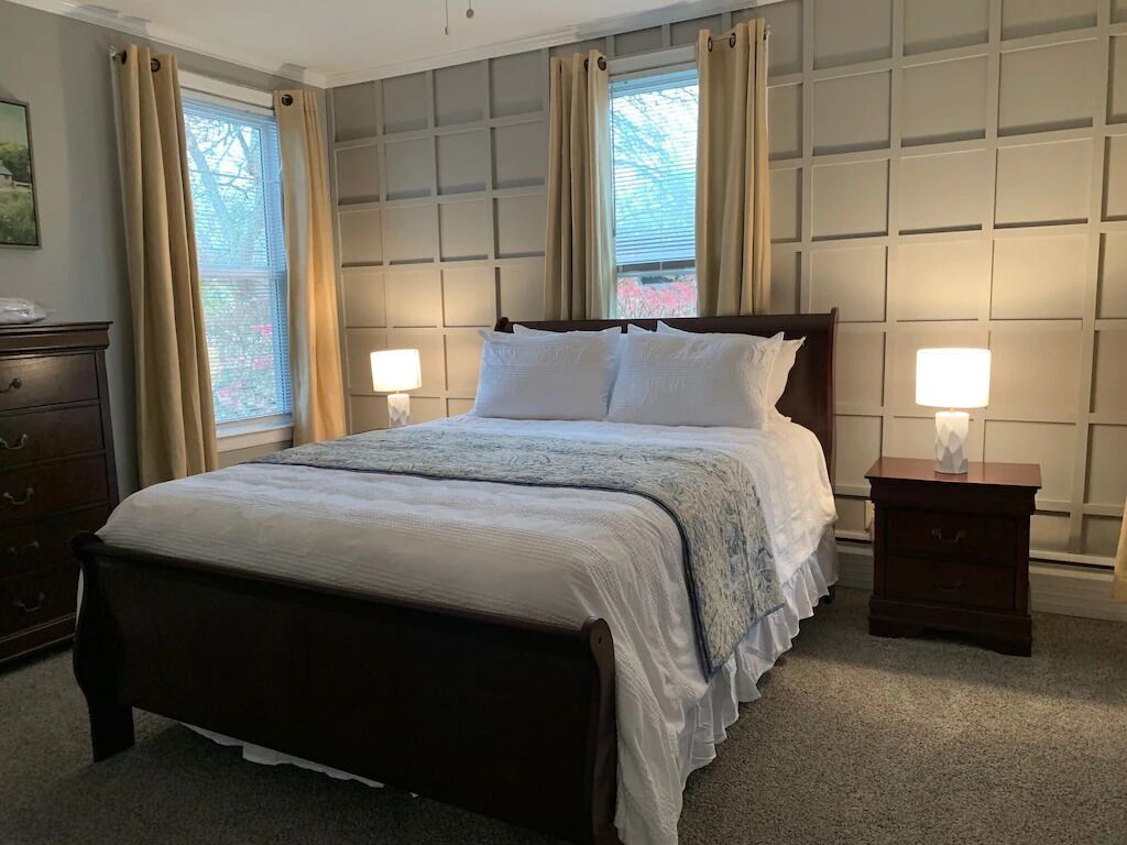 Fully Furnished 1BR Apartment