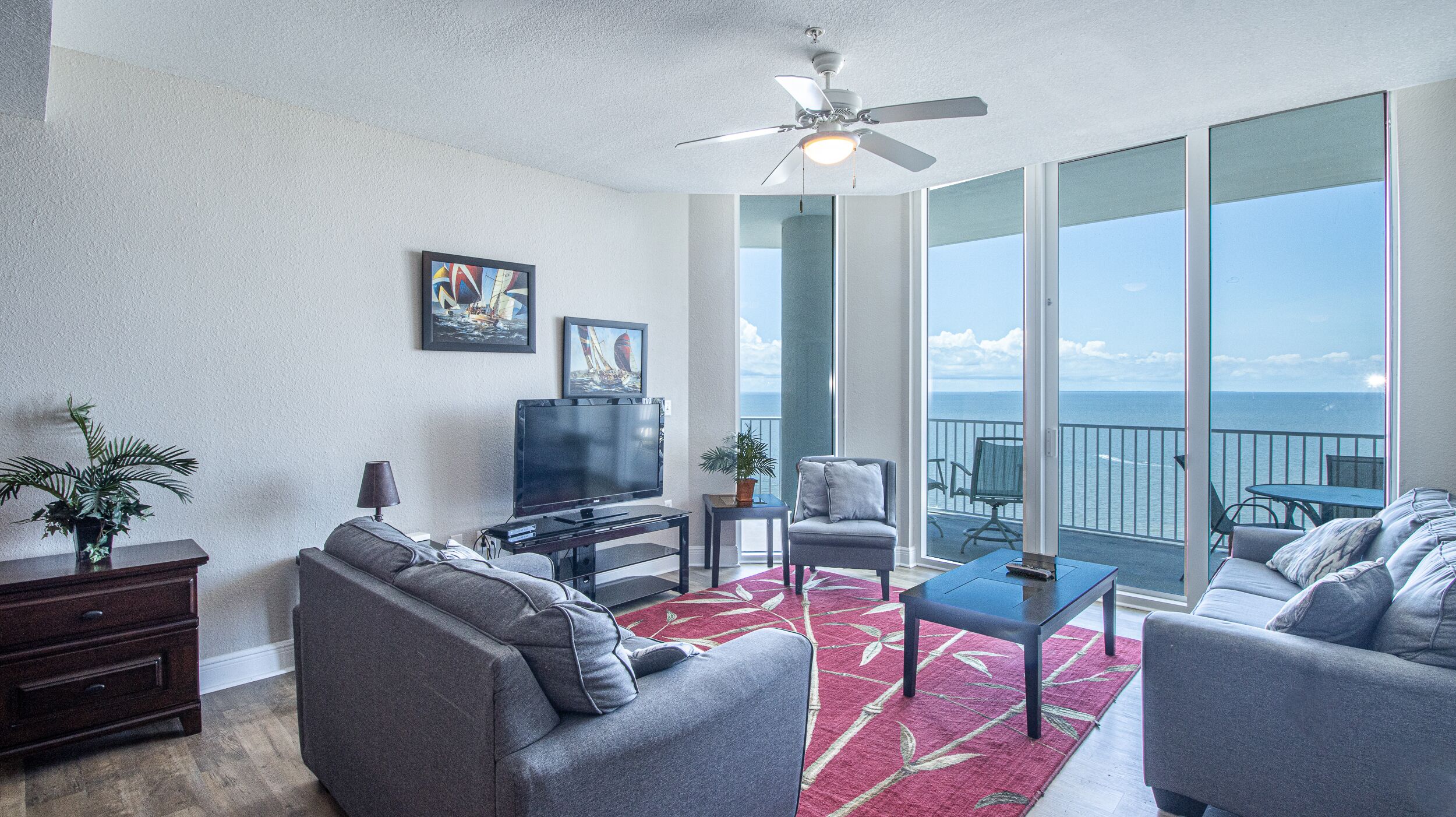 Beautiful 2 Bedroom / 2 Bathroom Condo Overlooking the Gulf BV-1805