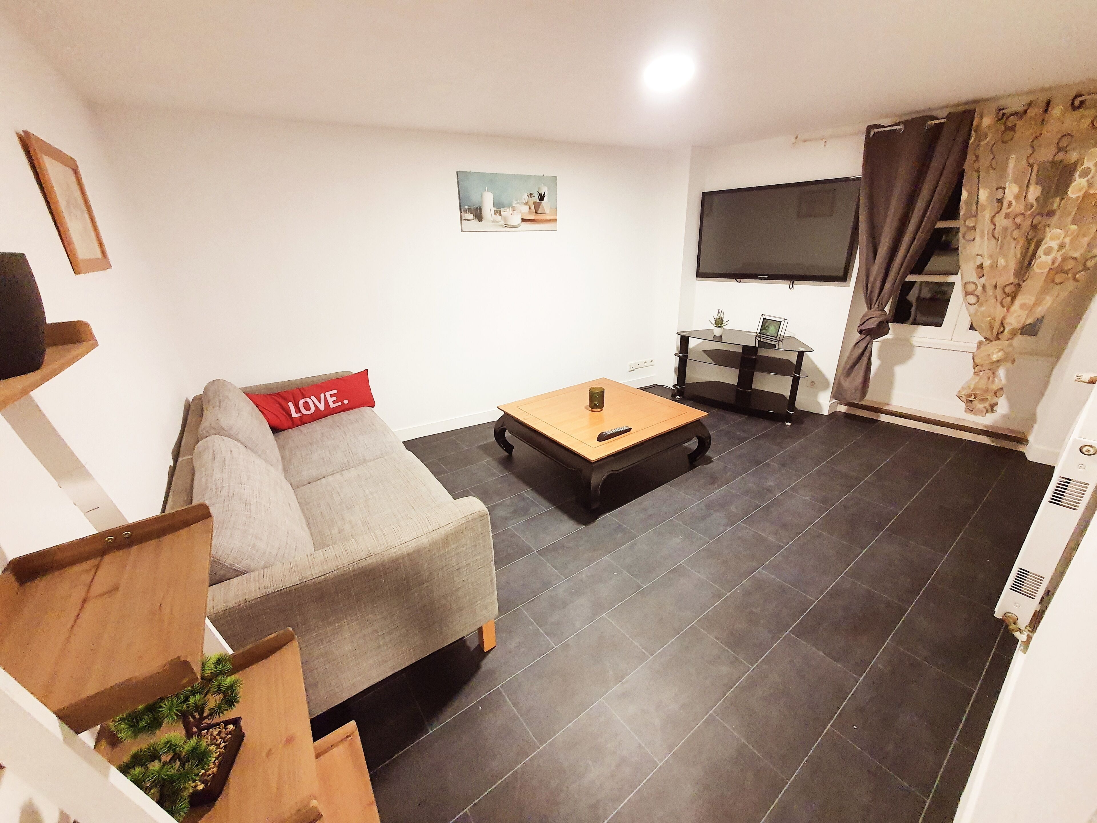 Peaceful T3 apartment in a quiet area - CITY CENTER - free parking