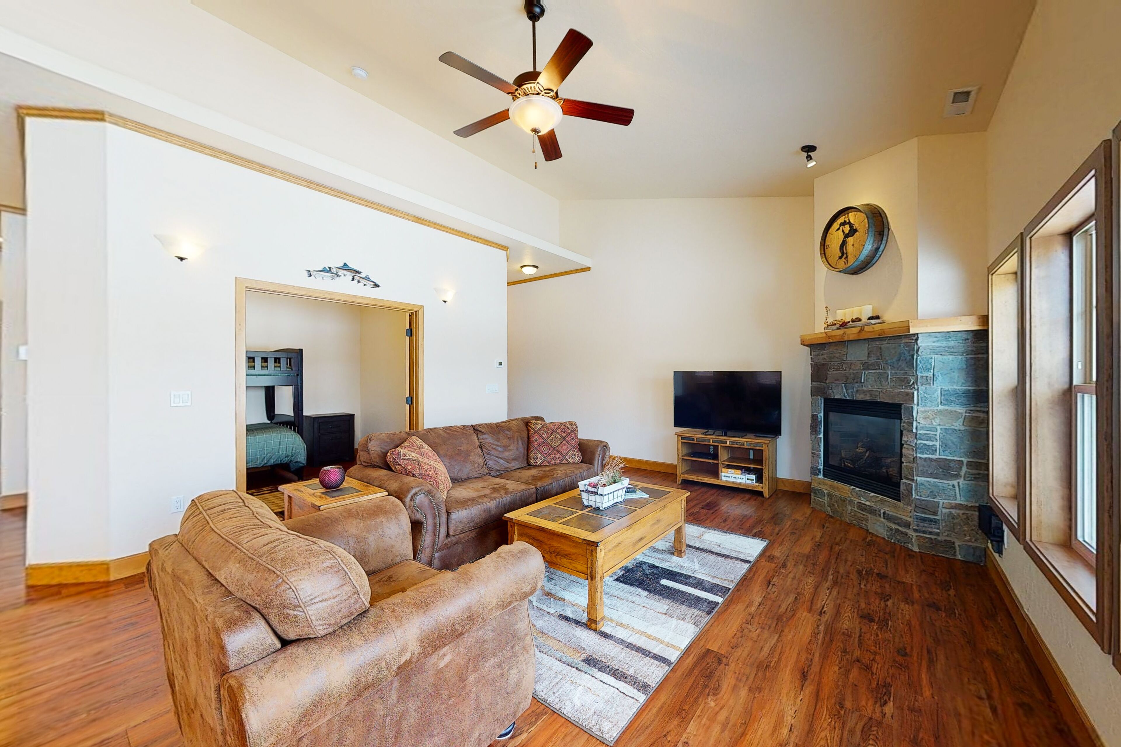 Luxury condo with private deck, pond views, fast WiFi, boat launch & more