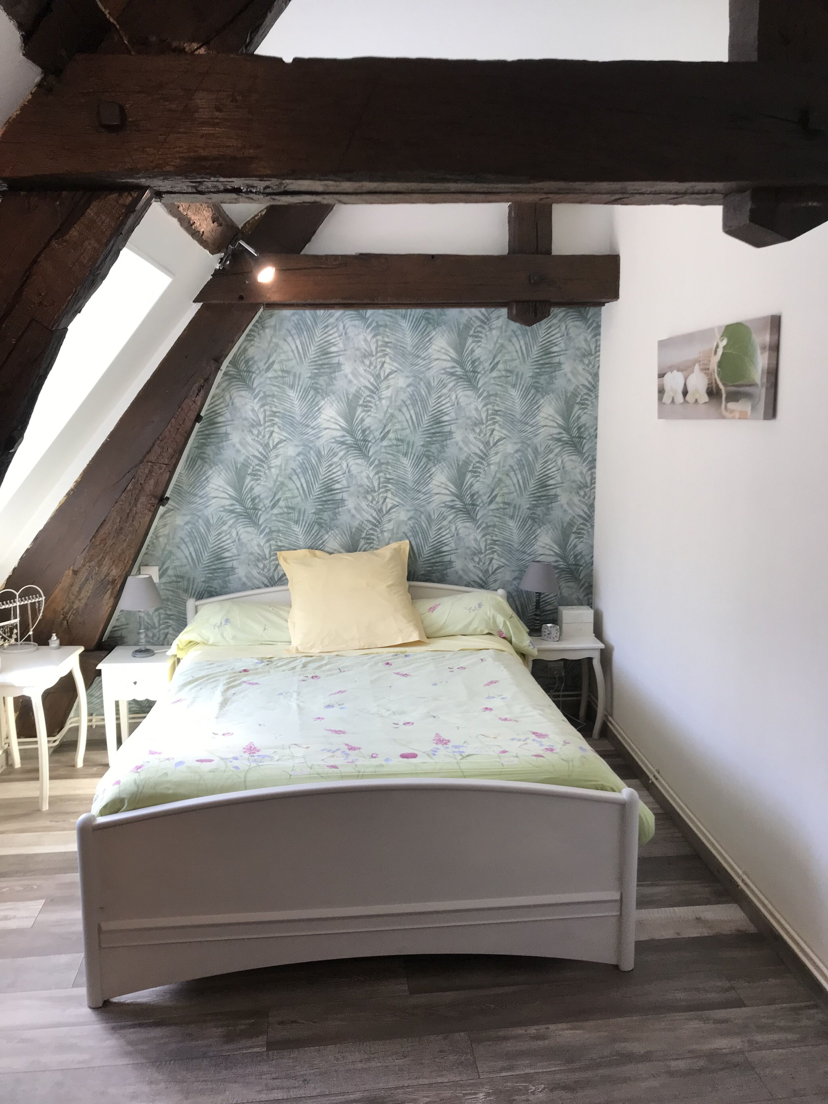 apartment equipped for 2 to 8 people