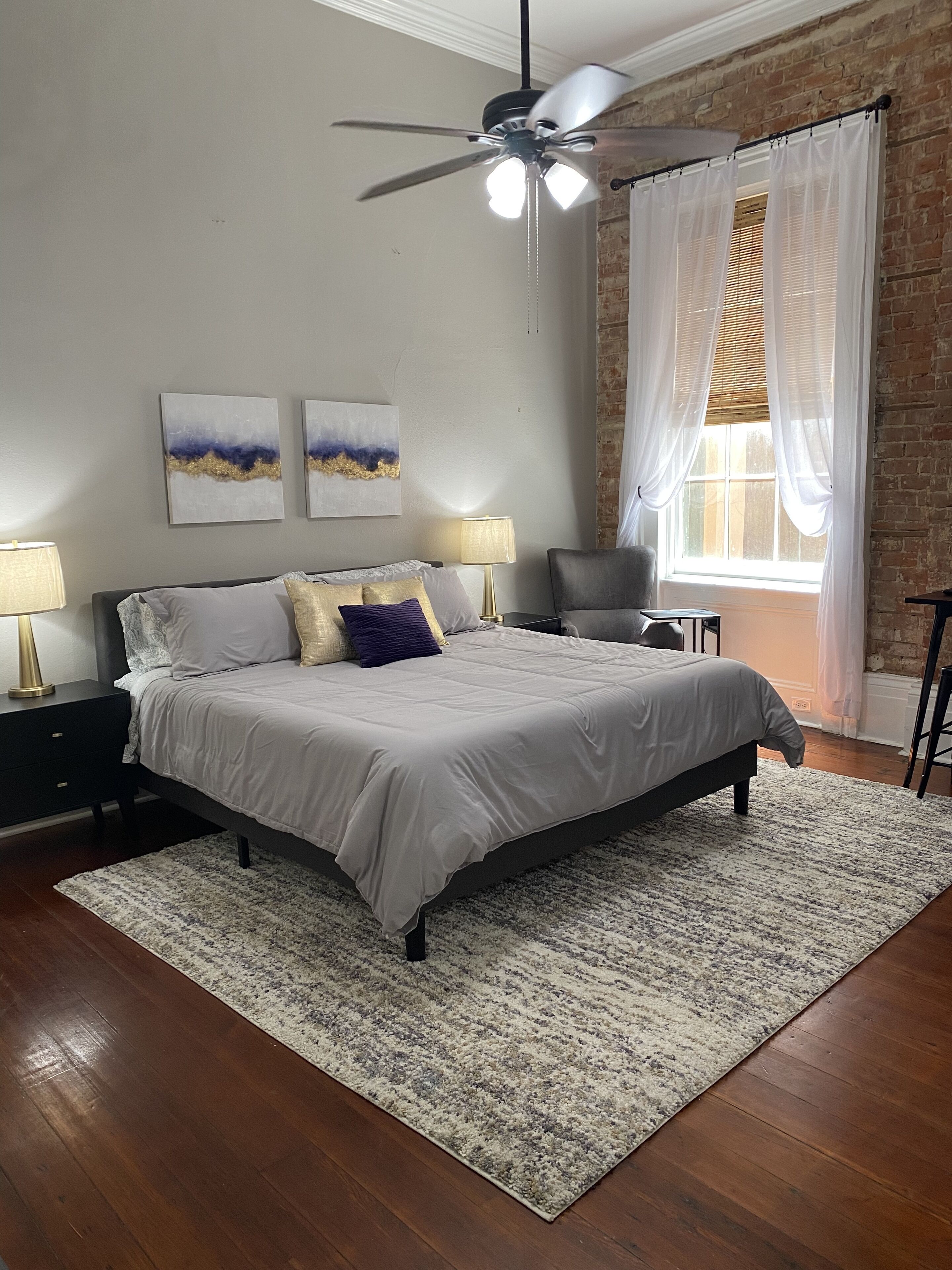 Great location on Bourbon steps from Frenchmen!