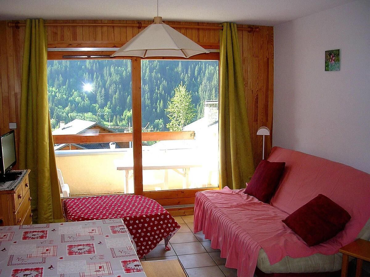 250m from ski slopes, 2nd floor, balcony, tv, ski locker, 32m², Champagny-en-Vanoise