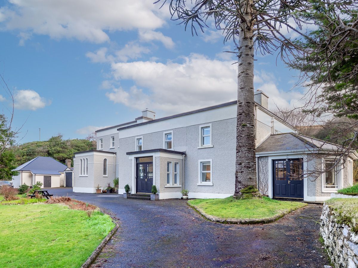 401 The Covent Leenane-5 Bedrooms-Sleeps 11
