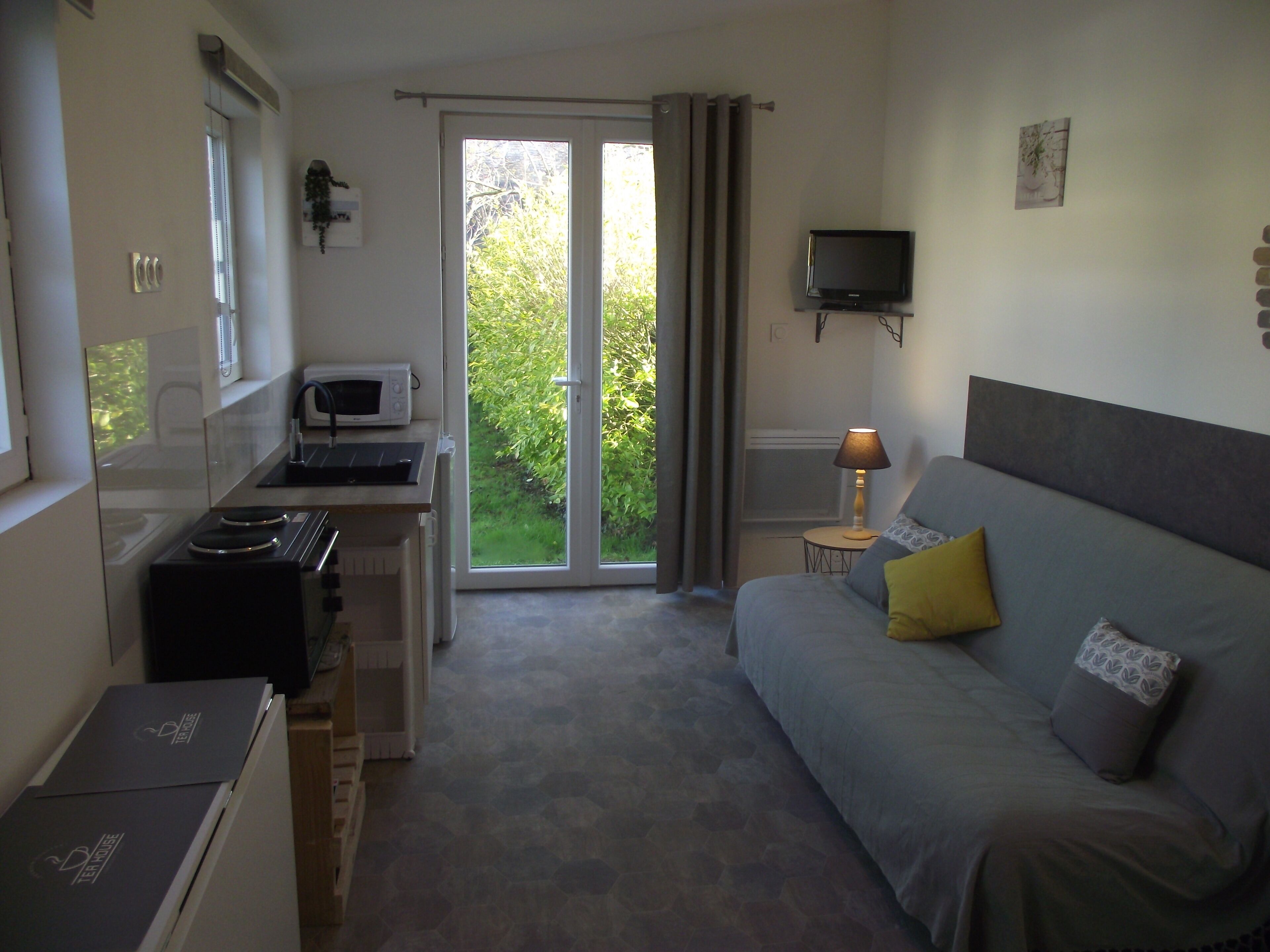 Studio on land "Countryside at the foot of MT ST MICHEL"