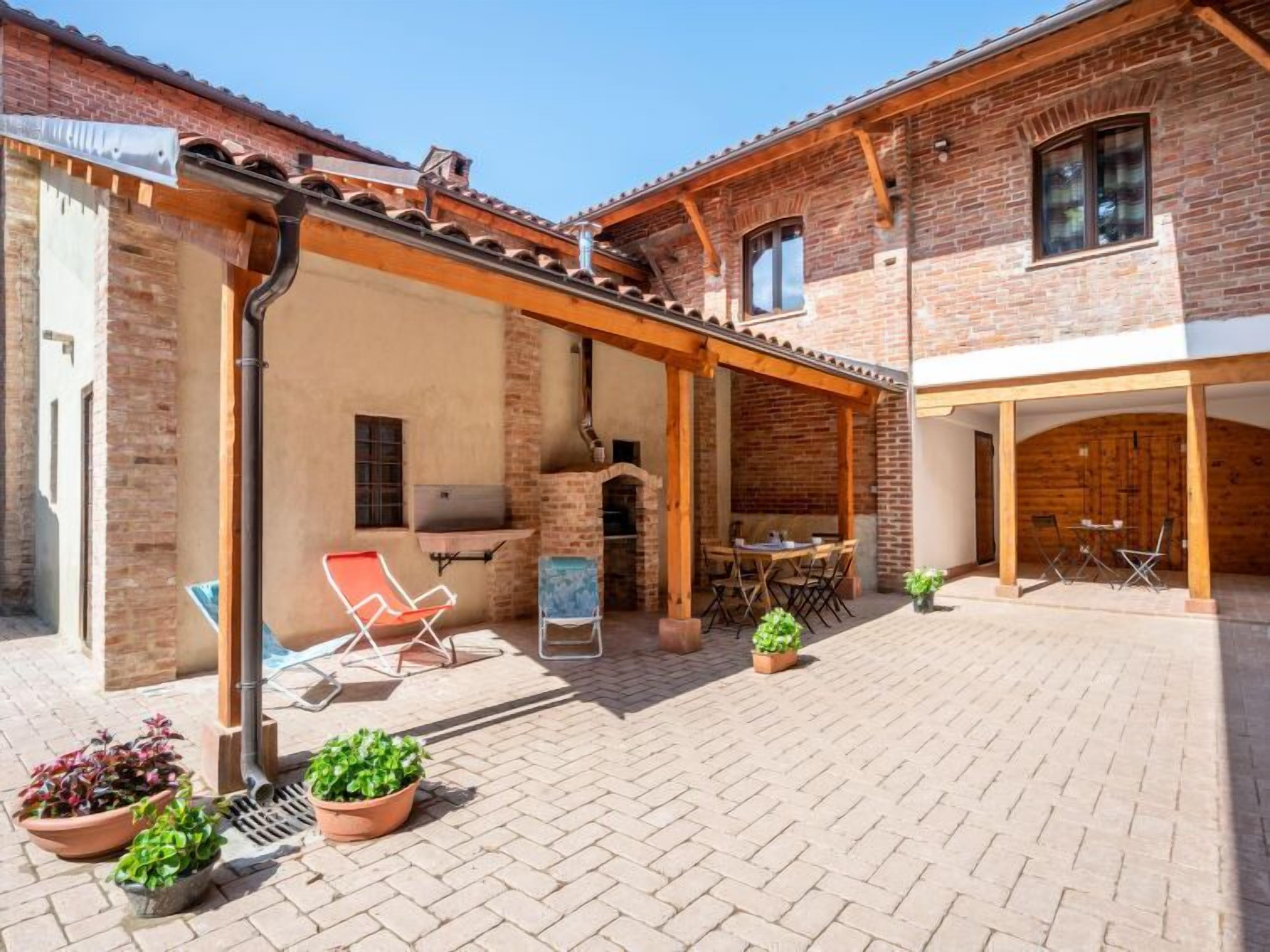 Apartment Il Tiglio in Mondovì - 3 persons, 1 bedrooms