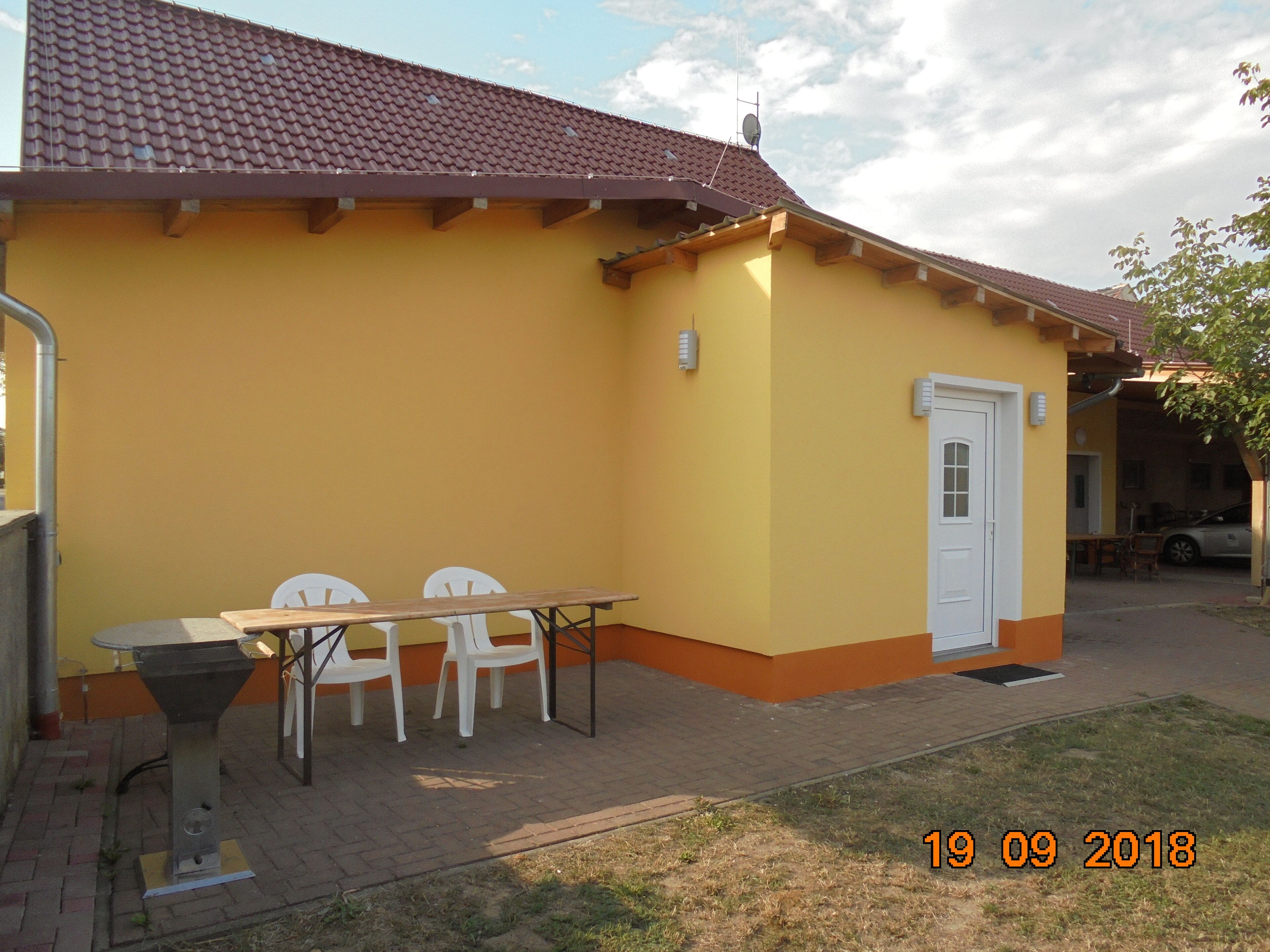 Apartment Hildegard, for 2 to 4 people in a quiet location with modern furnishings.