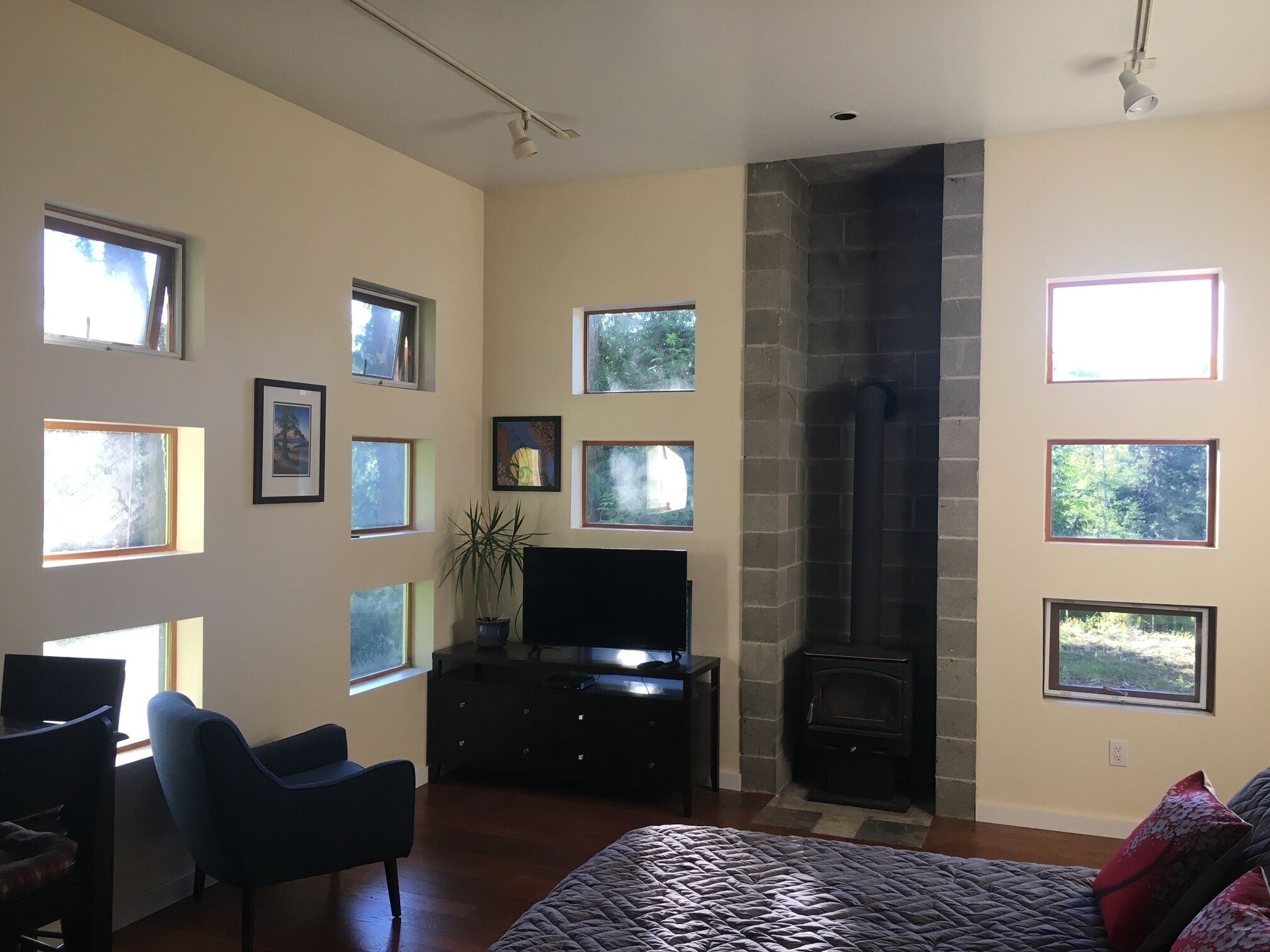 Sunny and Modern Studio Suite