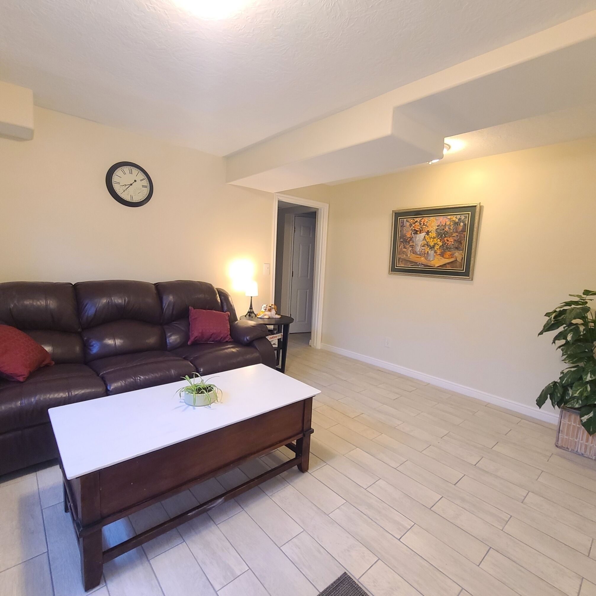 Entire amazing basement! Middle of Salt Lake City*Private Entrance 